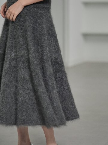 Darcy Fur Cashmere Charcoalの画像