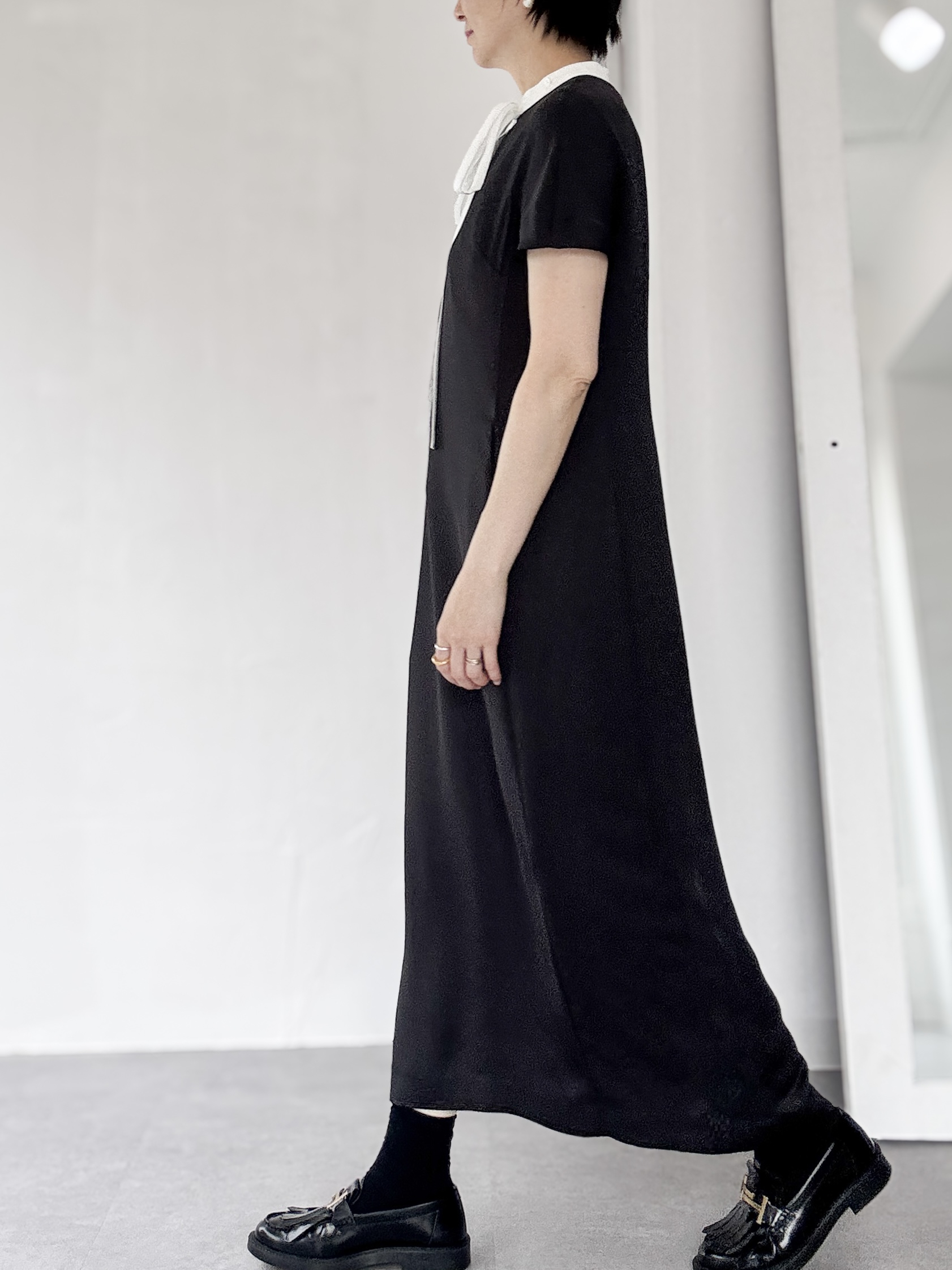 Manon Satin Black の画像