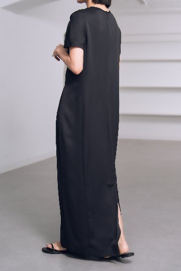 Manon Satin Black の画像