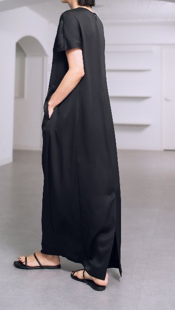 Manon Satin Black の画像