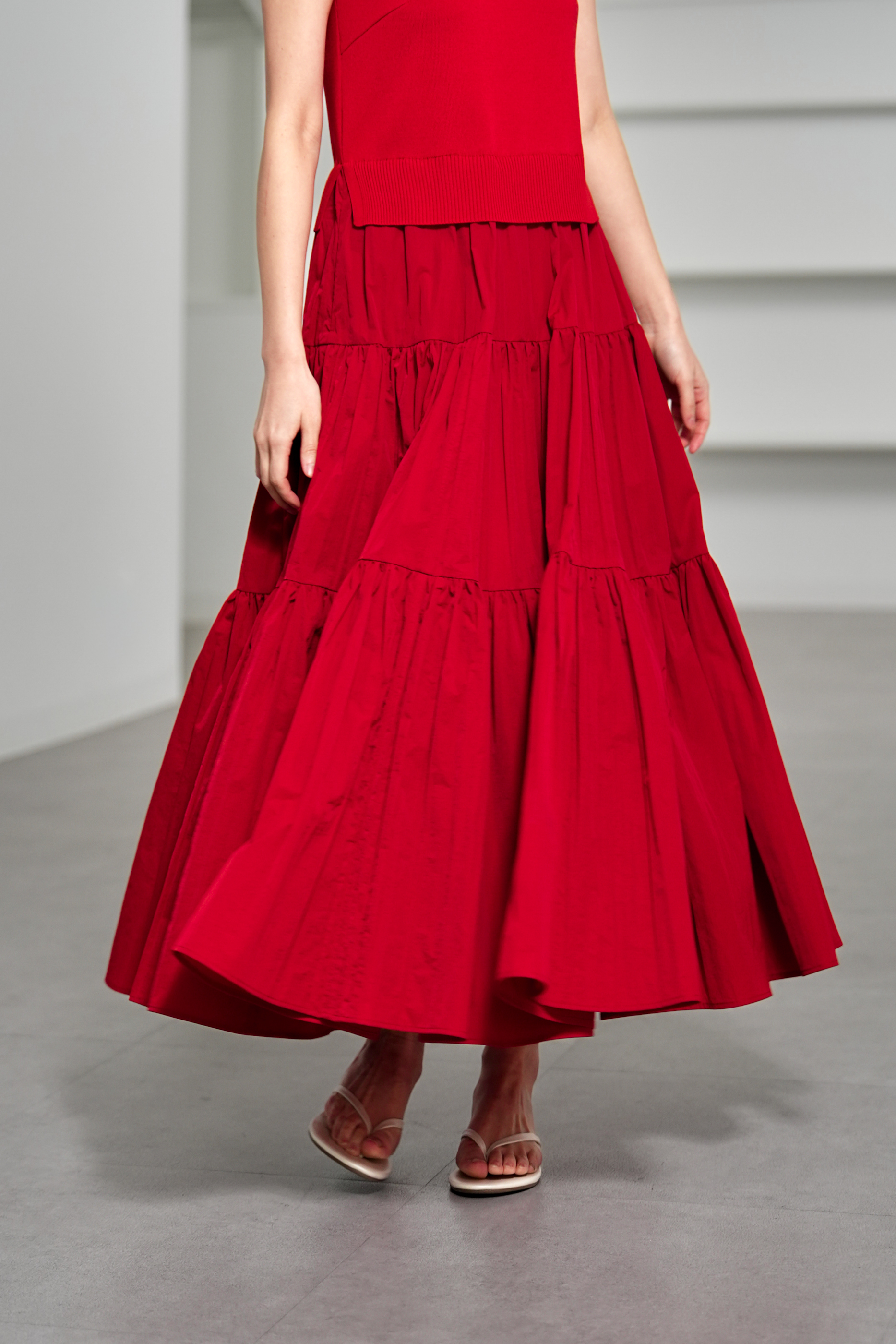 Hester Redの画像