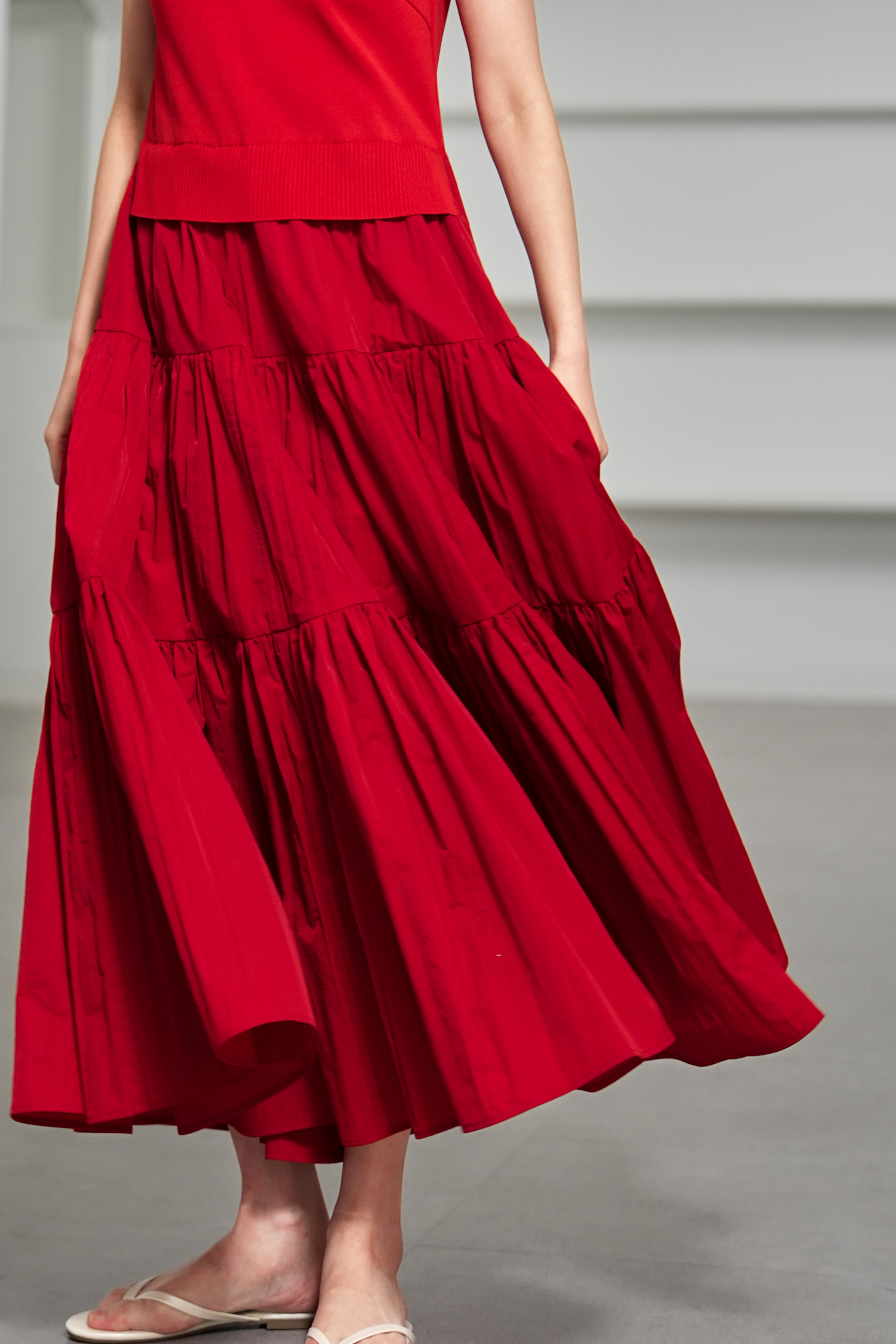 Hester Redの画像