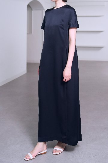 Manon Satin Navy の画像