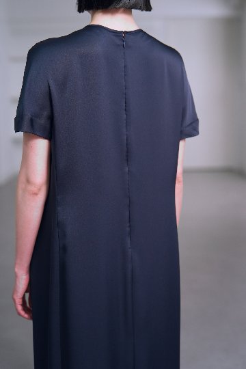 Manon Satin Navy の画像
