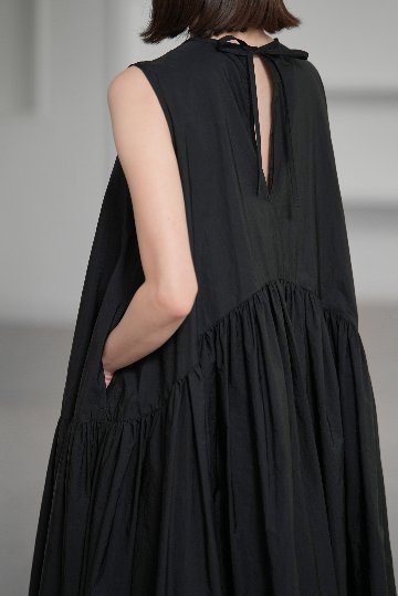 Nadia Blackの画像