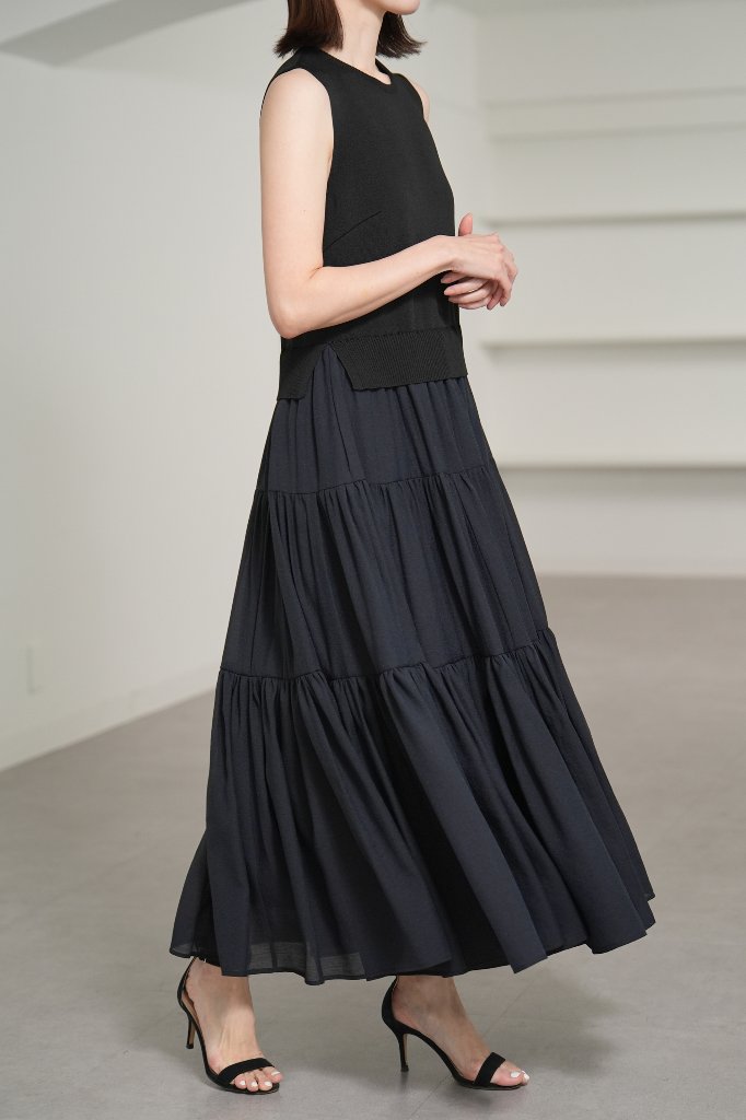 【6月末-7月上旬デリバリー予定】Hester Black/Navyの画像