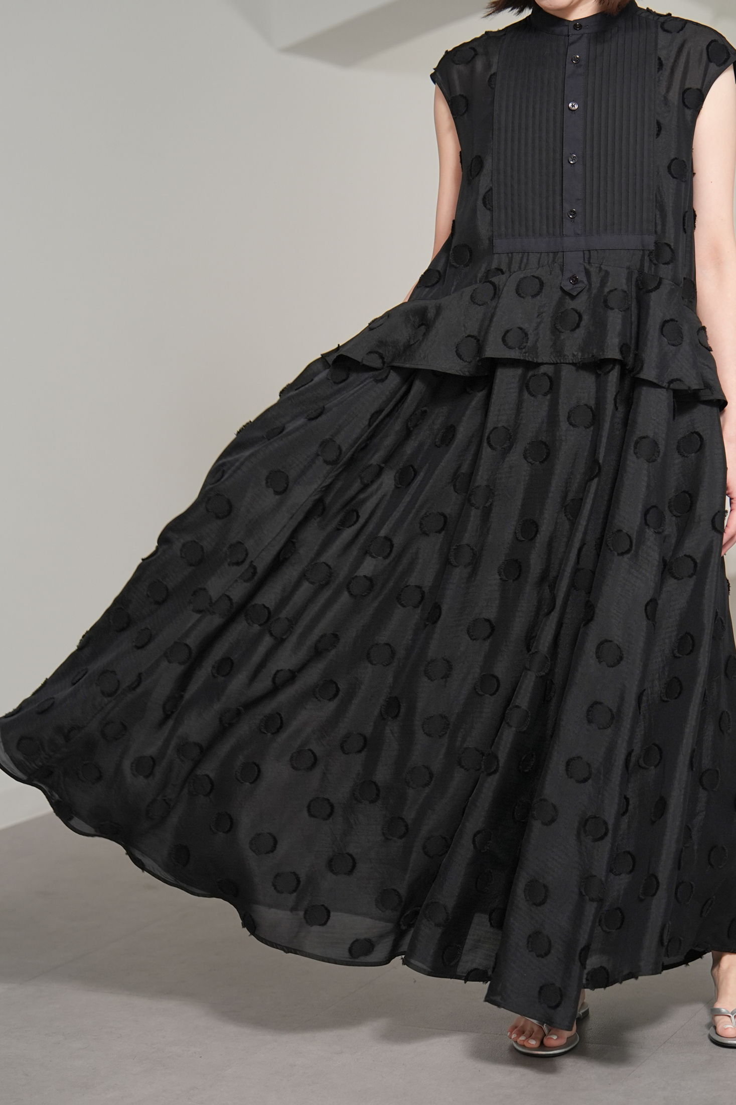 Leslie Dot Blackの画像