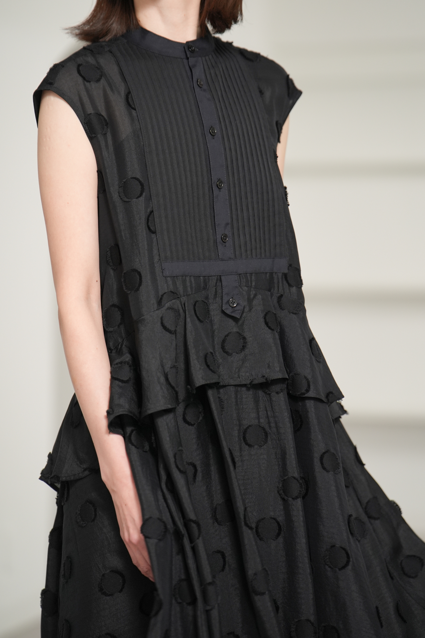 Leslie Dot Blackの画像