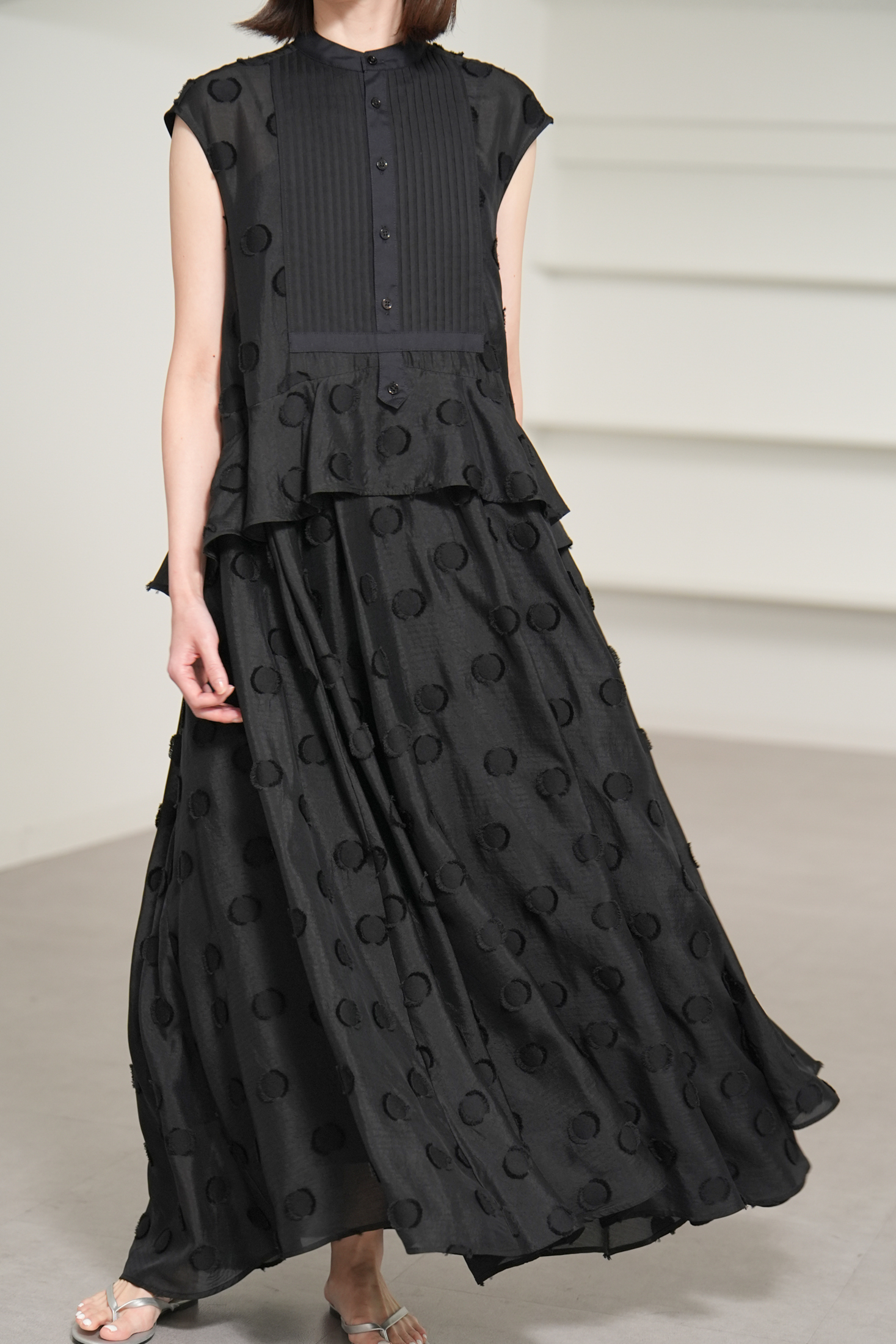 Leslie Dot Blackの画像
