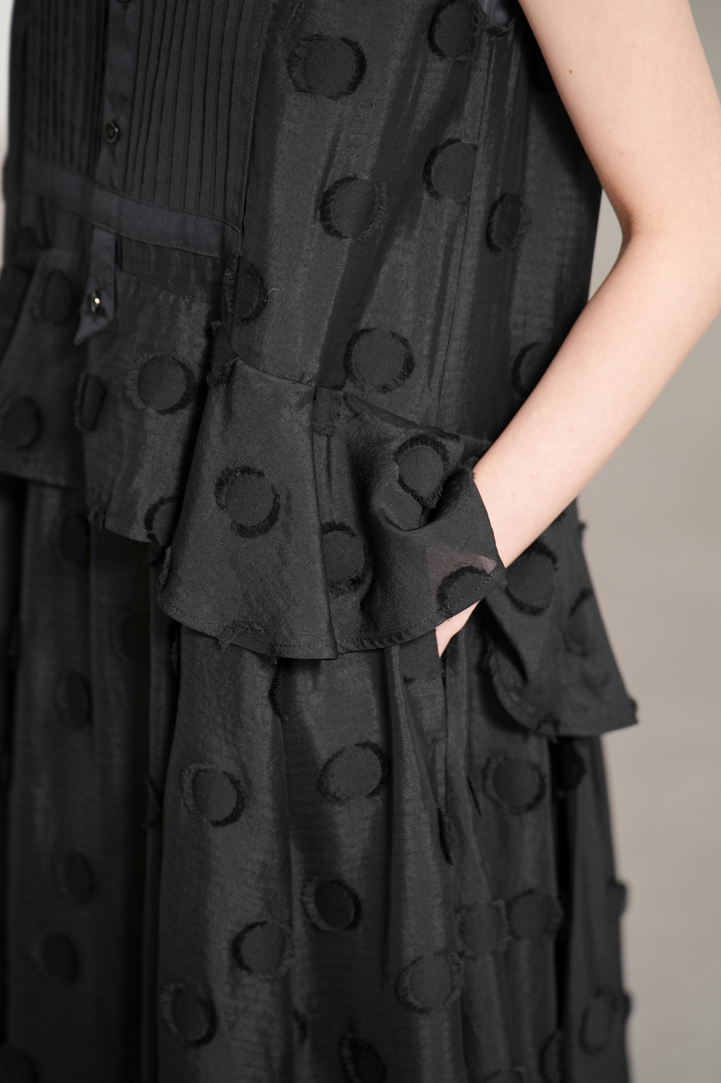 Leslie Dot Blackの画像