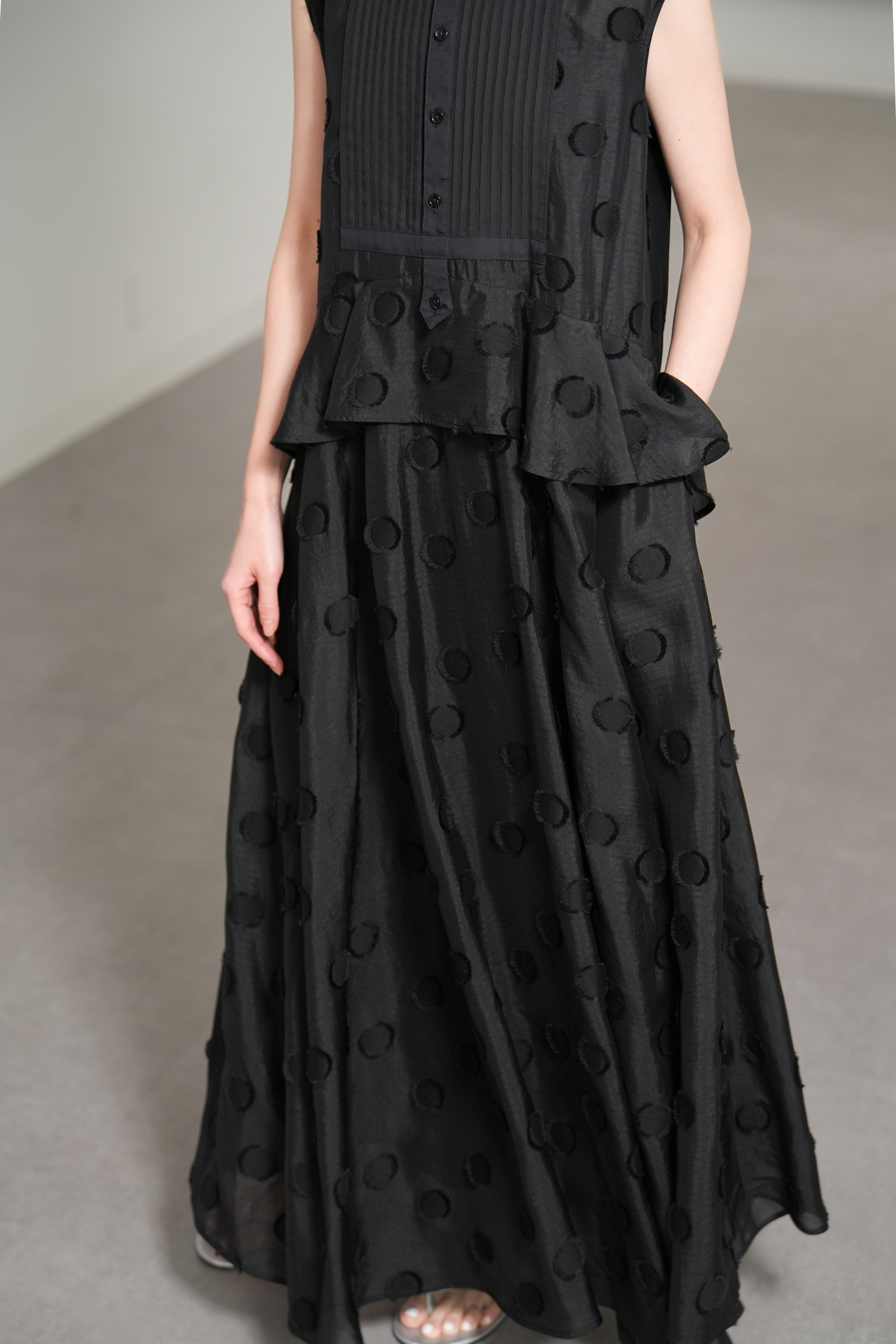 Leslie Dot Blackの画像