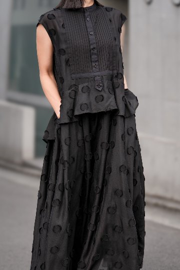 Leslie Dot Blackの画像