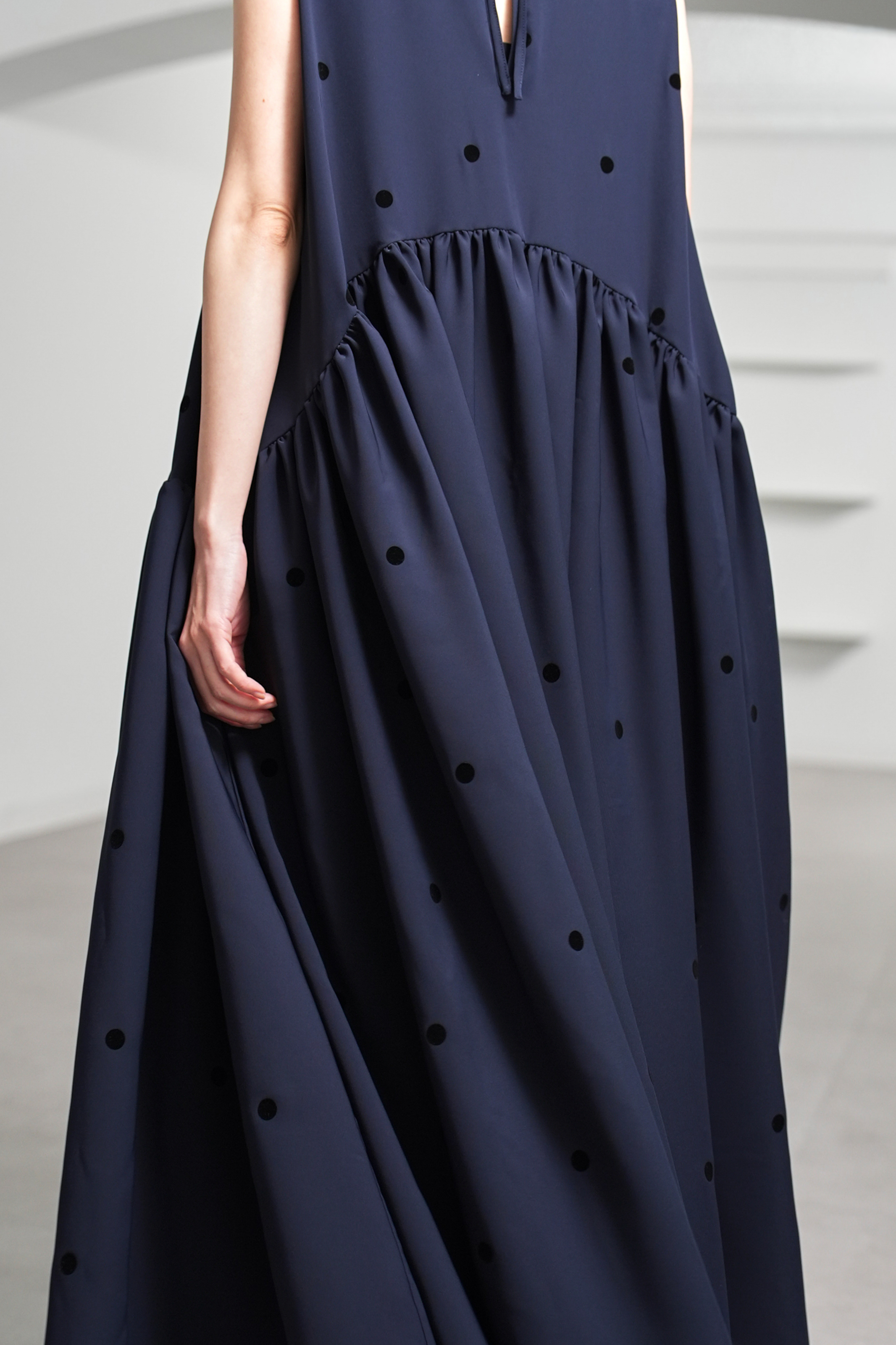 Nadia Dot Navy/Blackの画像