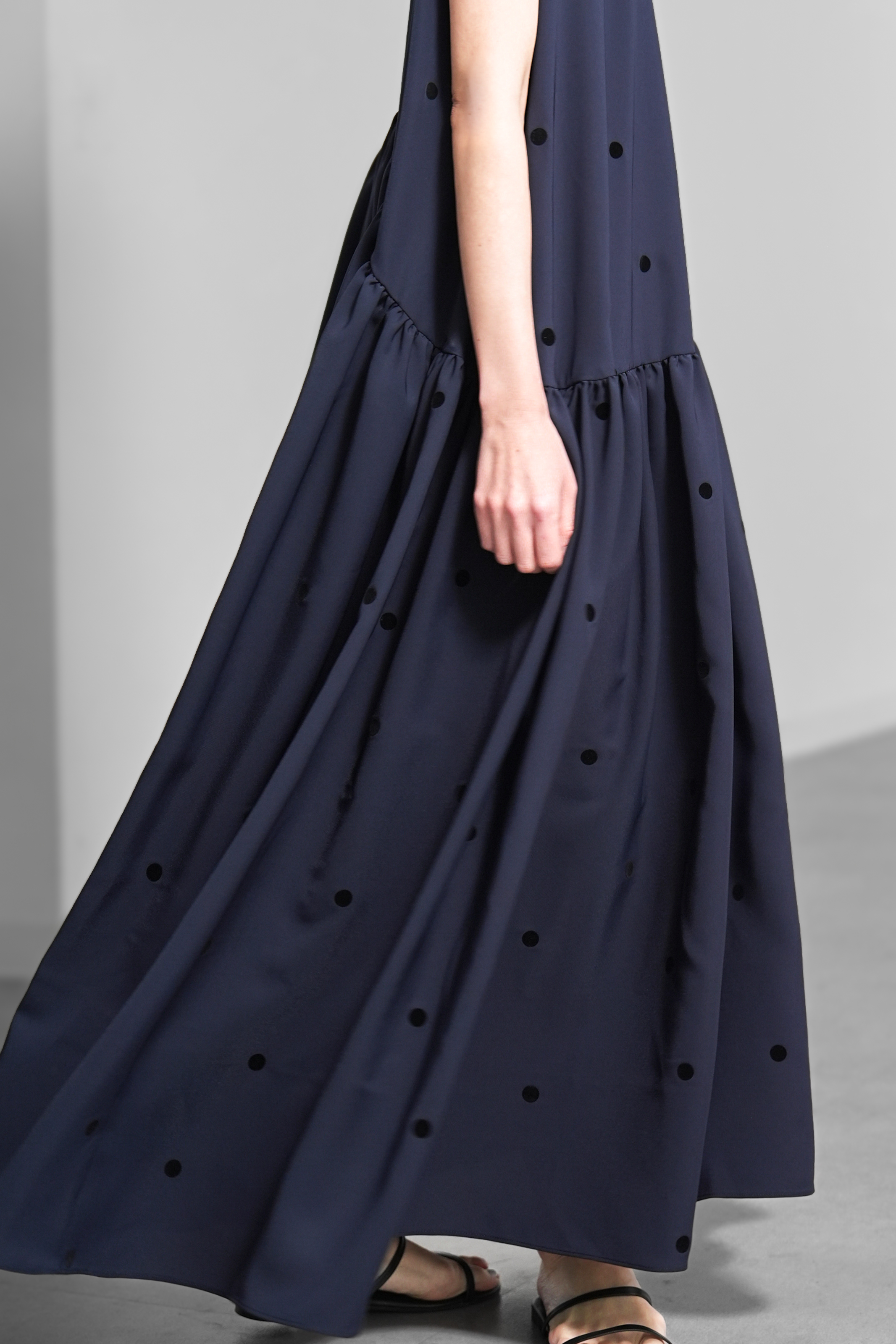 Nadia Dot Navy/Blackの画像