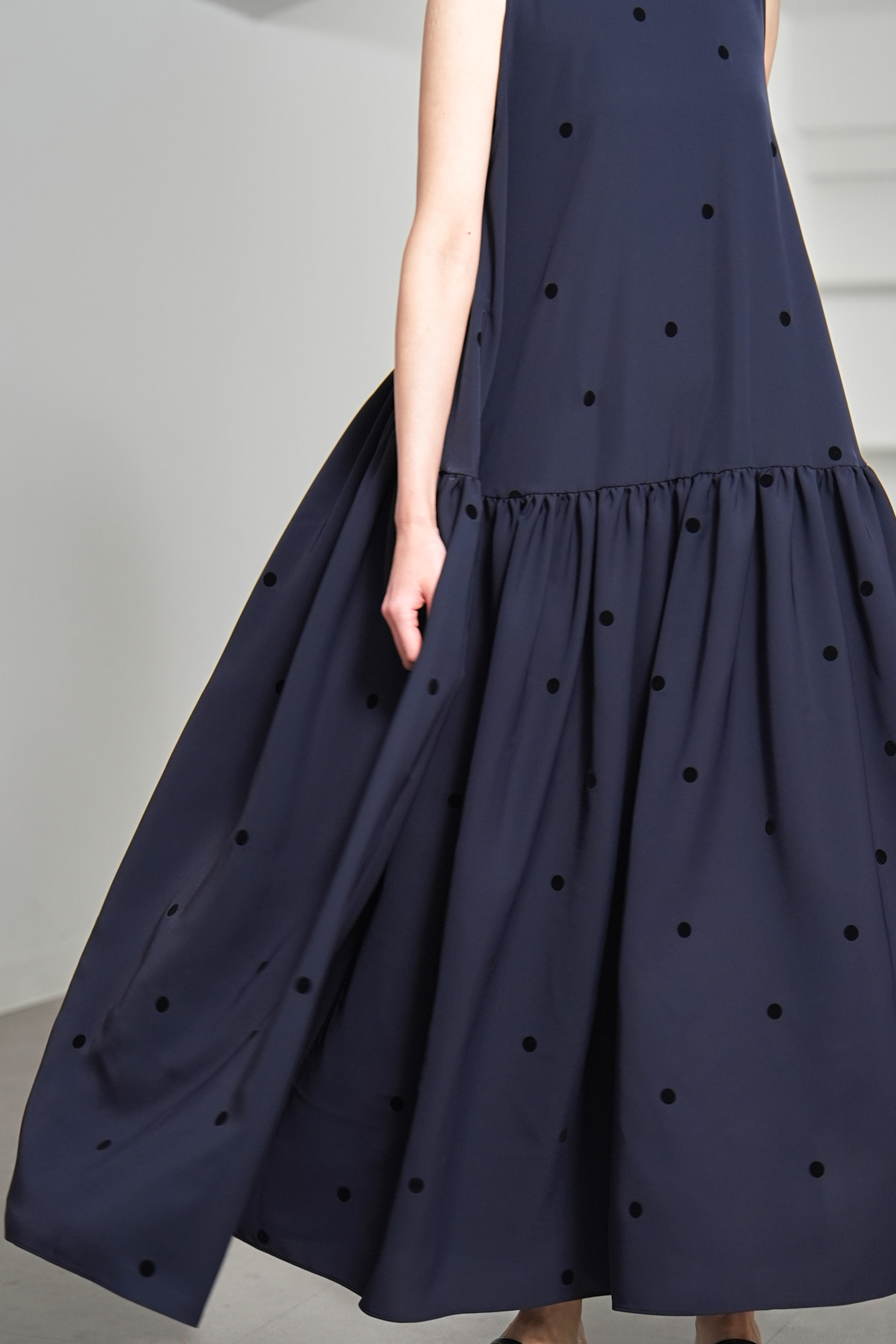 Nadia Dot Navy/Blackの画像