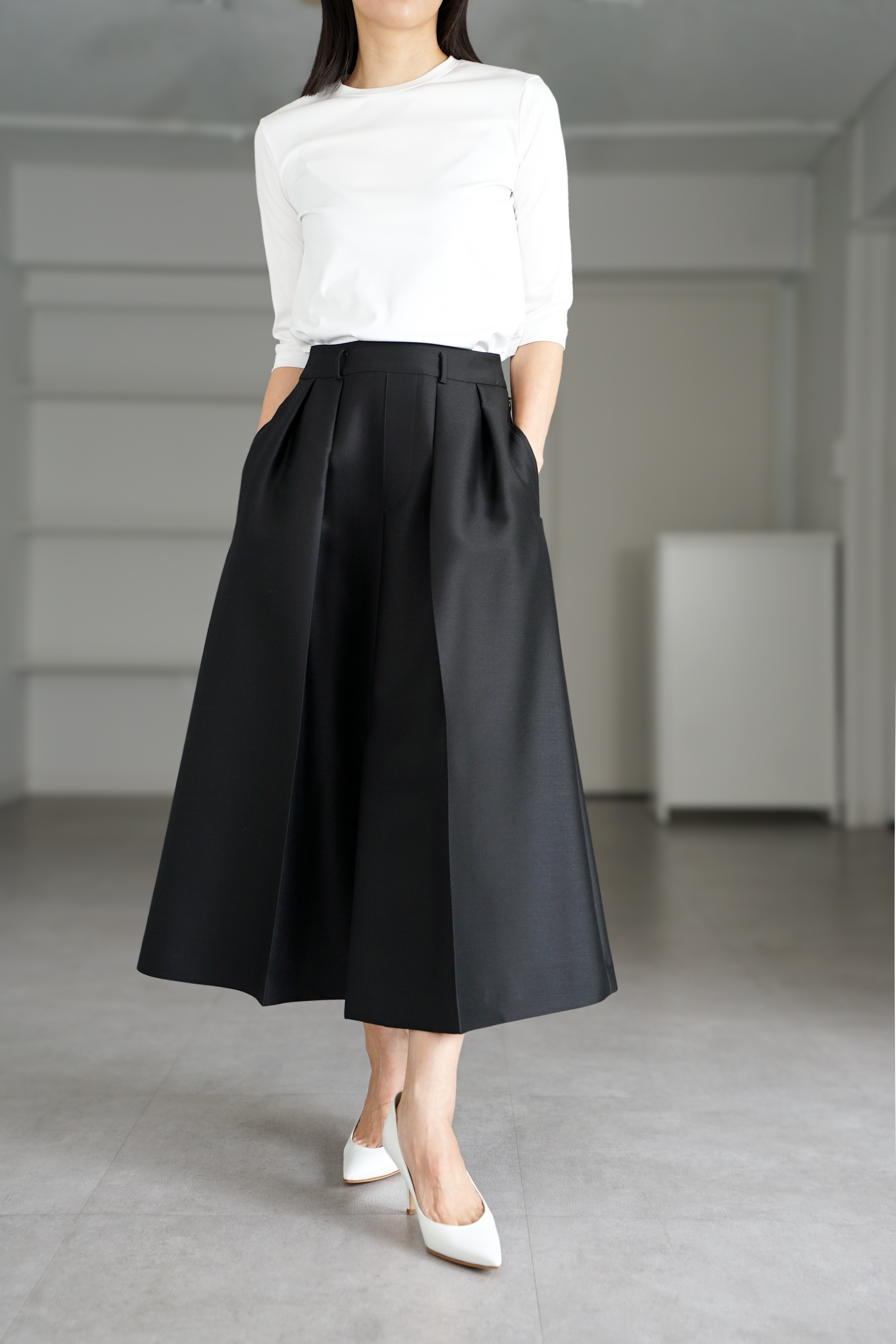 Giselle Silk Wool Blackの画像