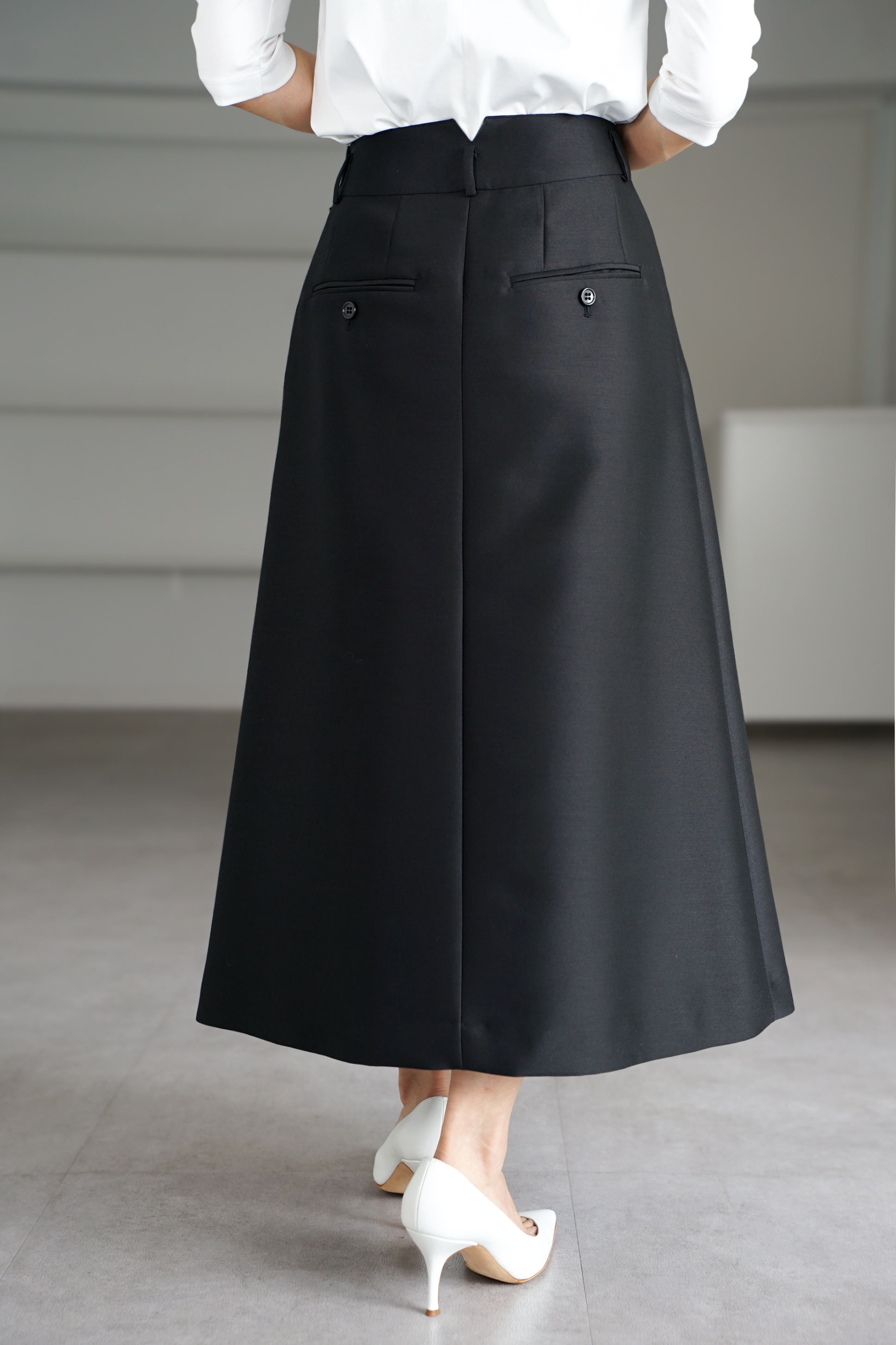 Giselle Silk Wool Blackの画像