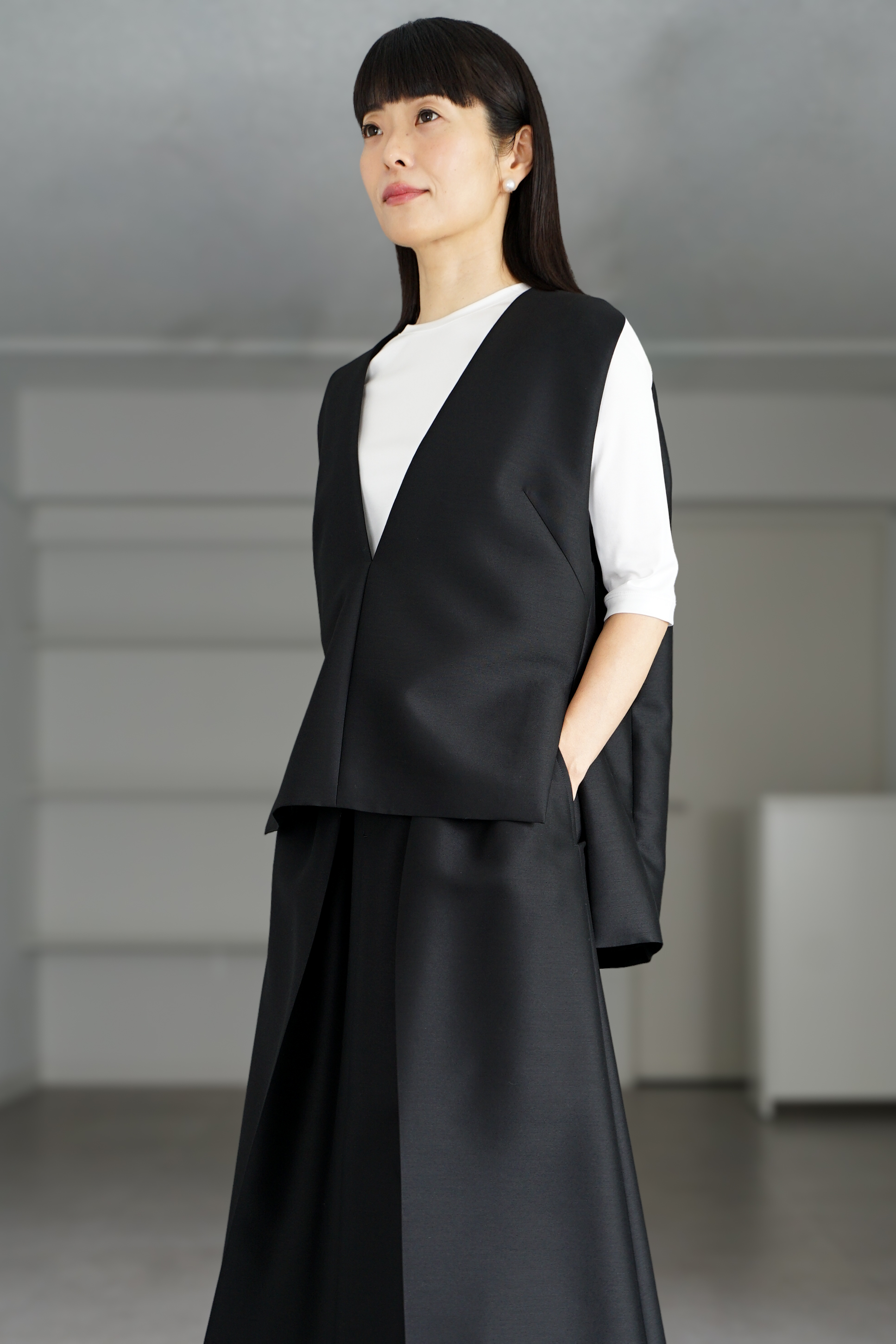 Giselle Silk Wool Blackの画像