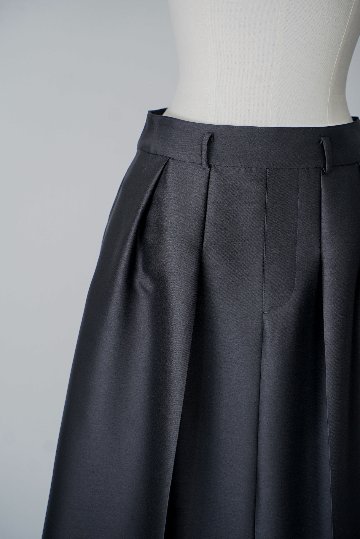Giselle Silk Wool Blackの画像