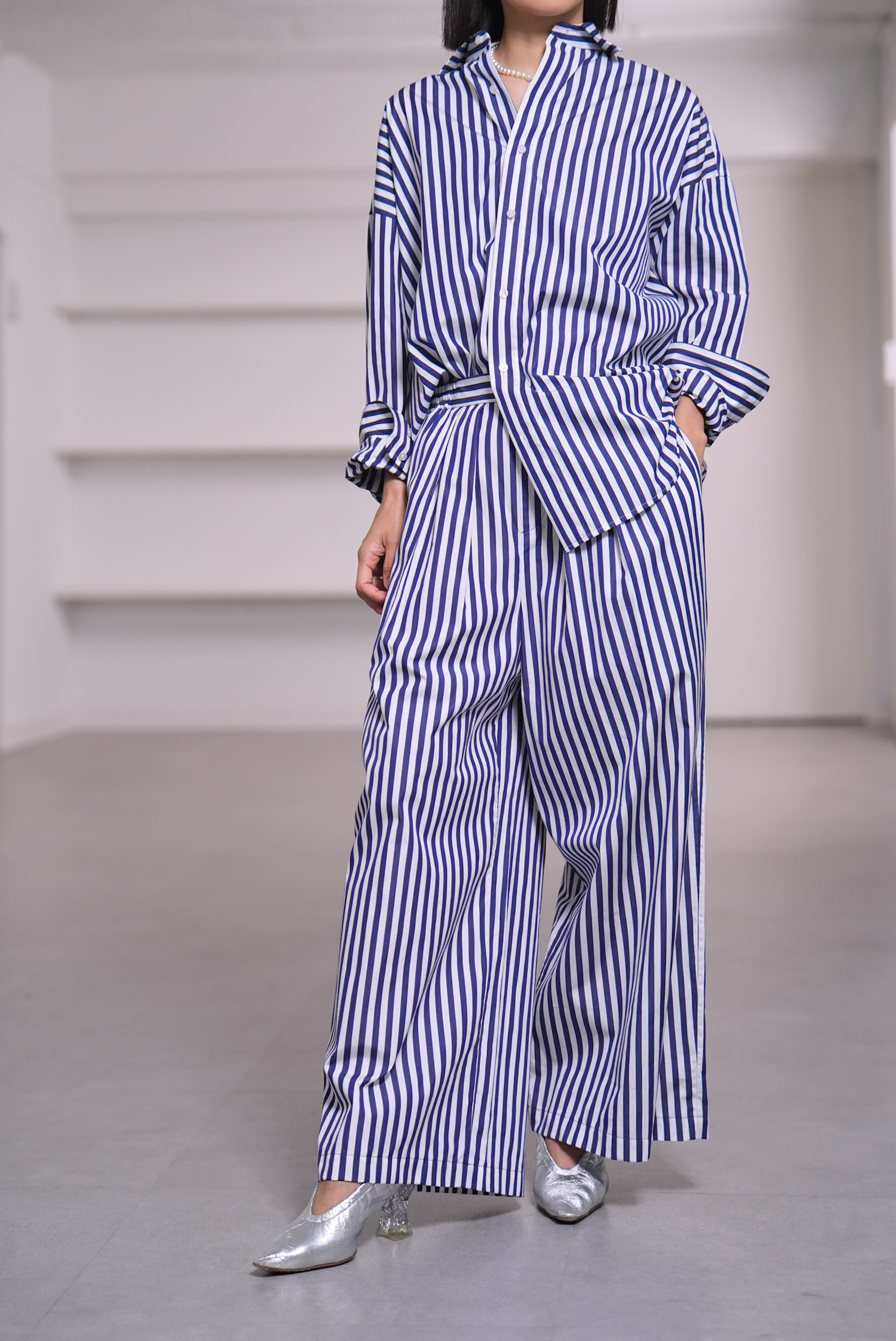 Rowan Stripe White/Navyの画像
