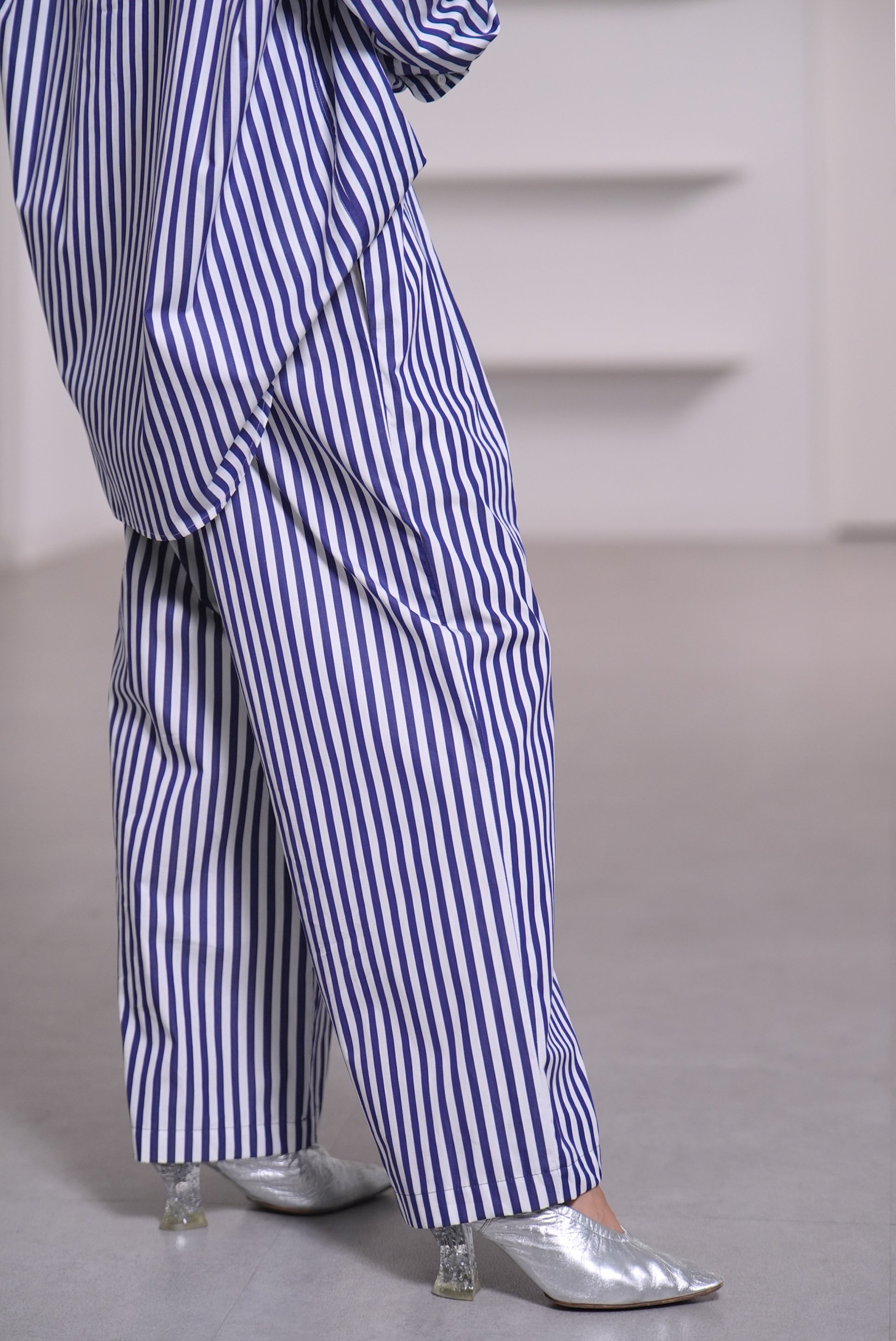 Rowan Stripe White/Navyの画像
