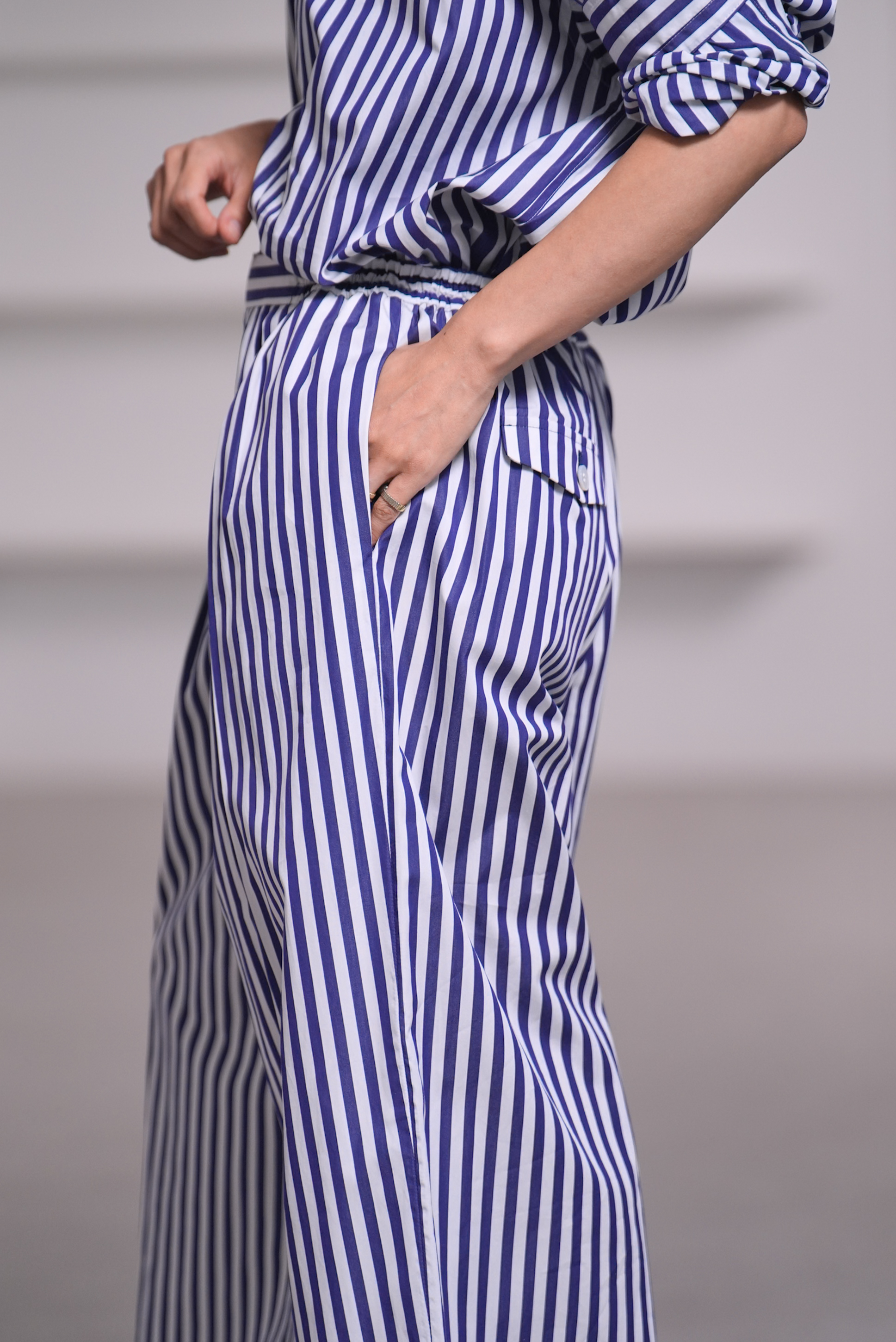Rowan Stripe White/Navyの画像