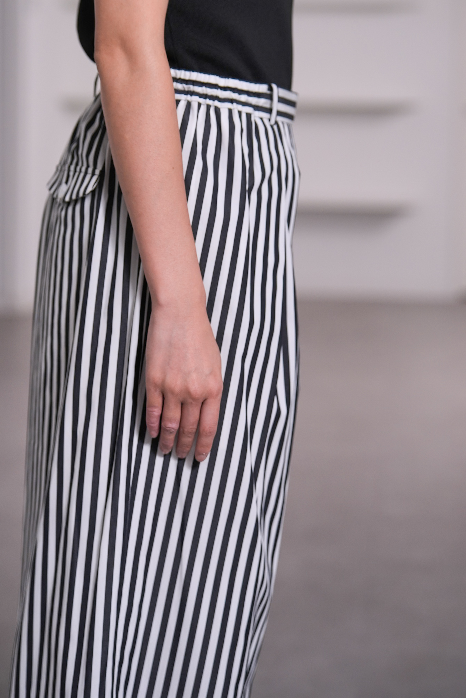 Rowan Stripe White/Blackの画像