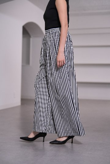Rowan Stripe White/Blackの画像