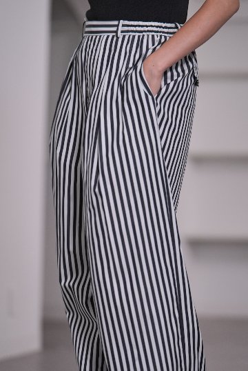 Rowan Stripe White/Blackの画像