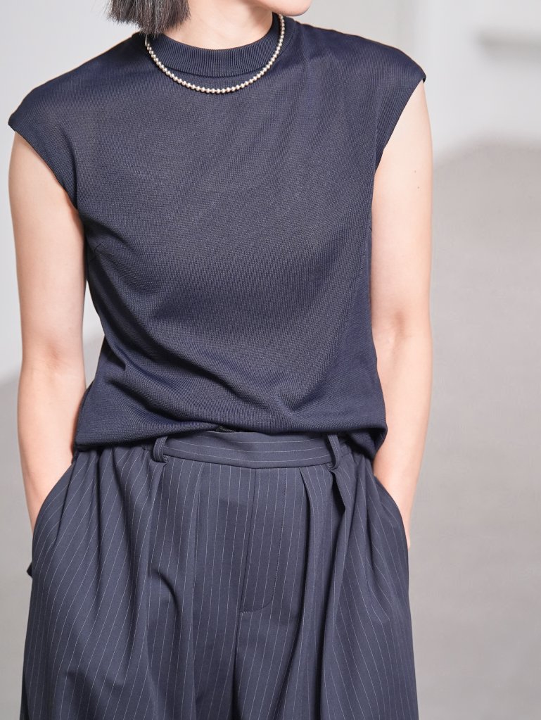 Tops｜SHE Tokyo online shop