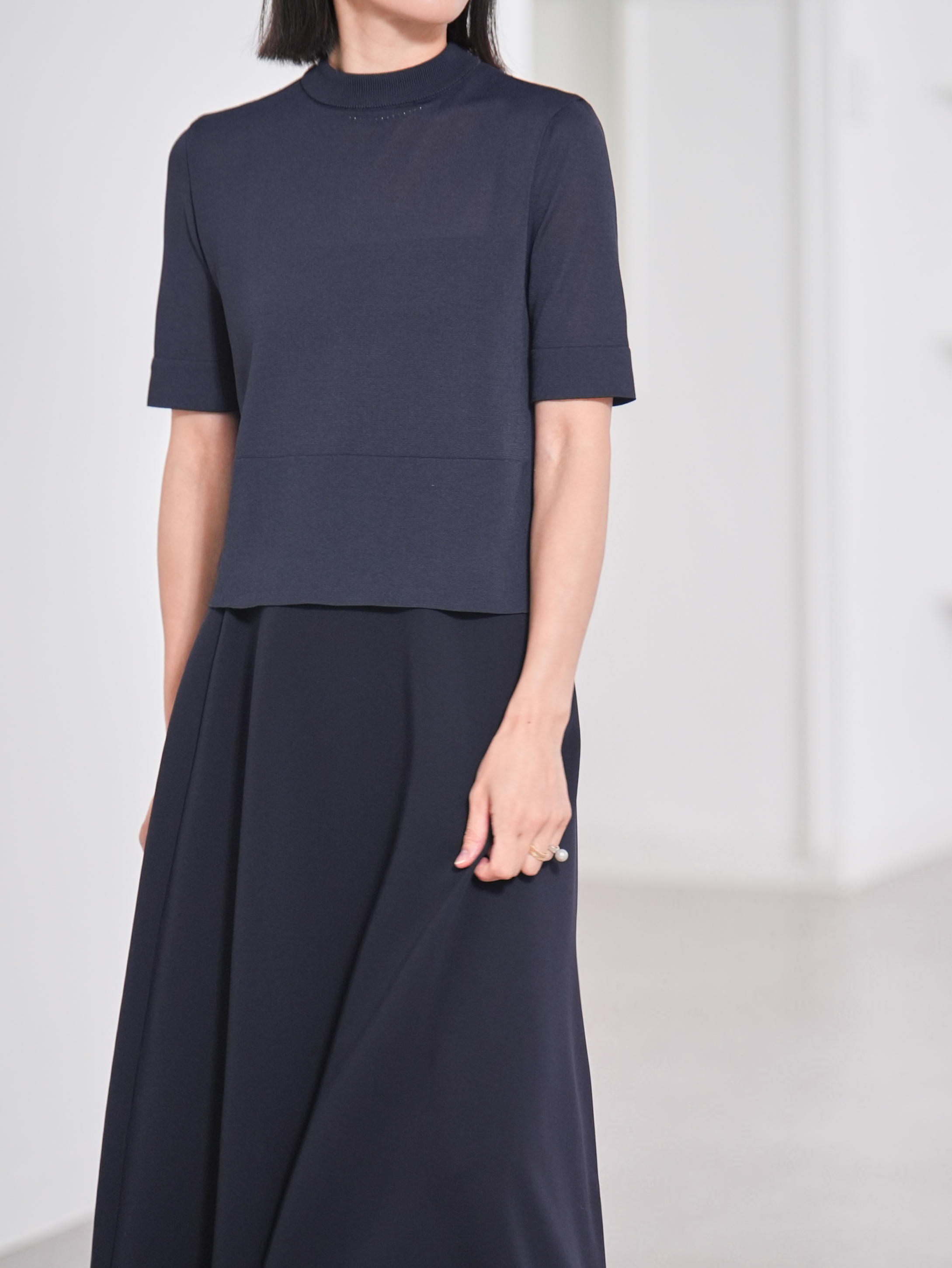 Darcy Sheer Navyの画像