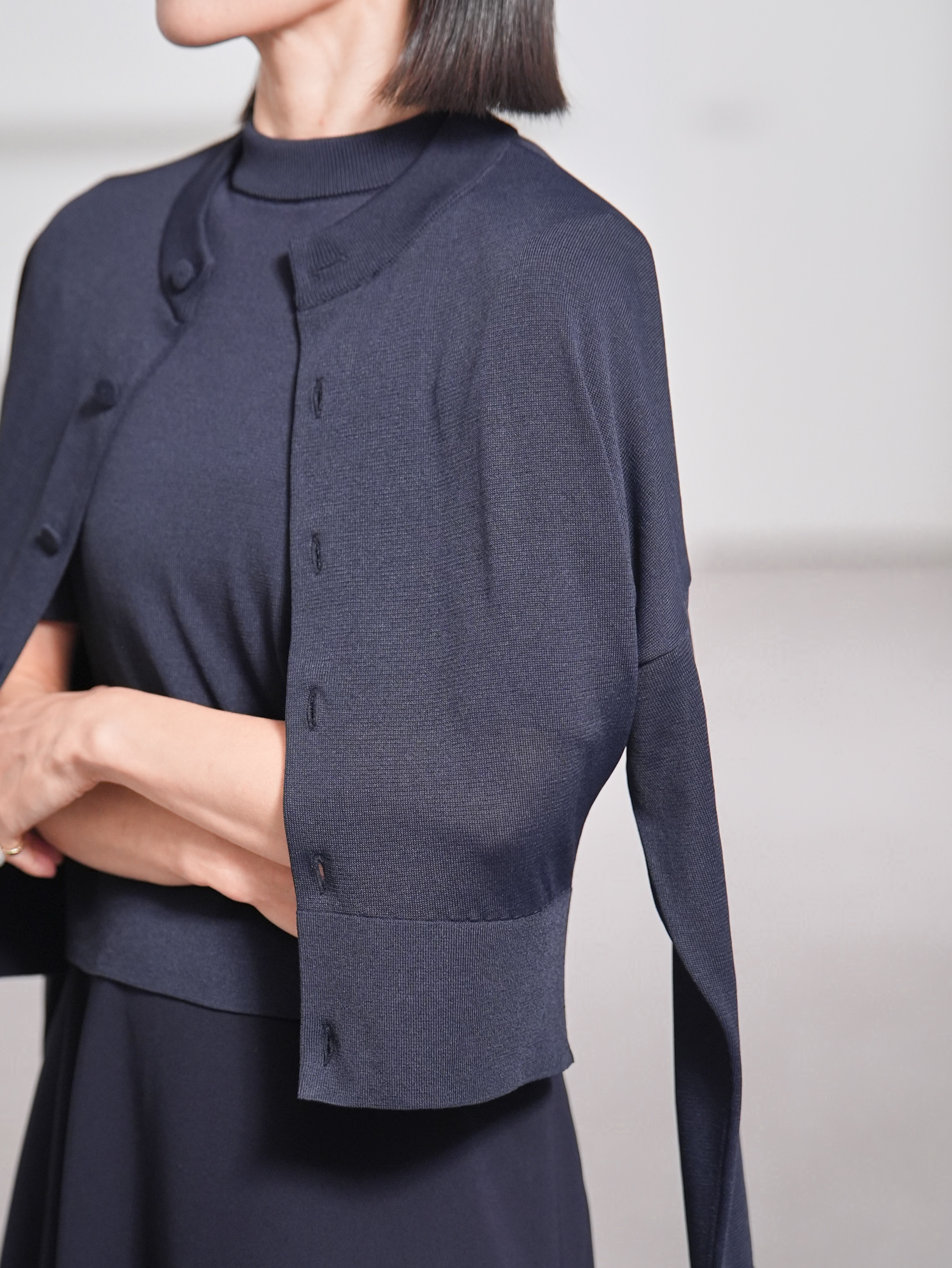 Darcy Sheer Navyの画像