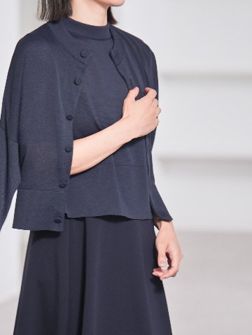 Darcy Sheer Navyの画像