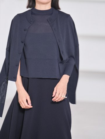 Darcy Sheer Navyの画像