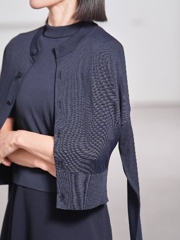 Darcy Sheer Navyの画像
