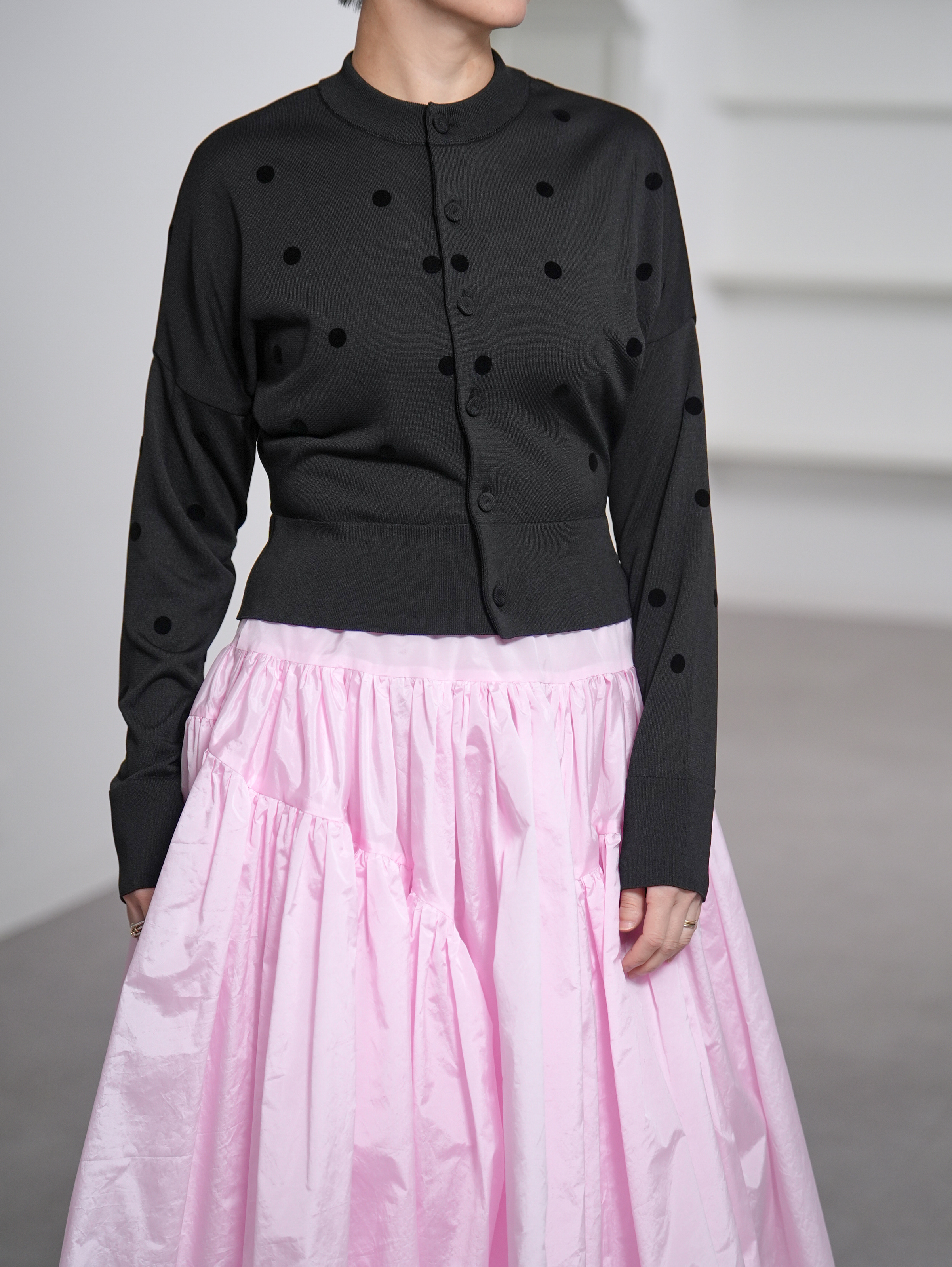 Demi Sheer Dot Black/Blackの画像