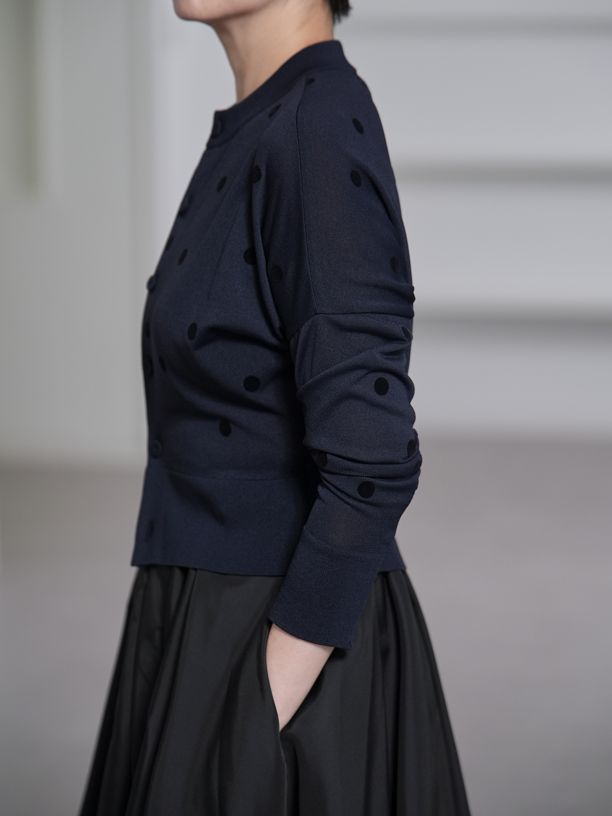 Demi Sheer Dot Navy/Blackの画像