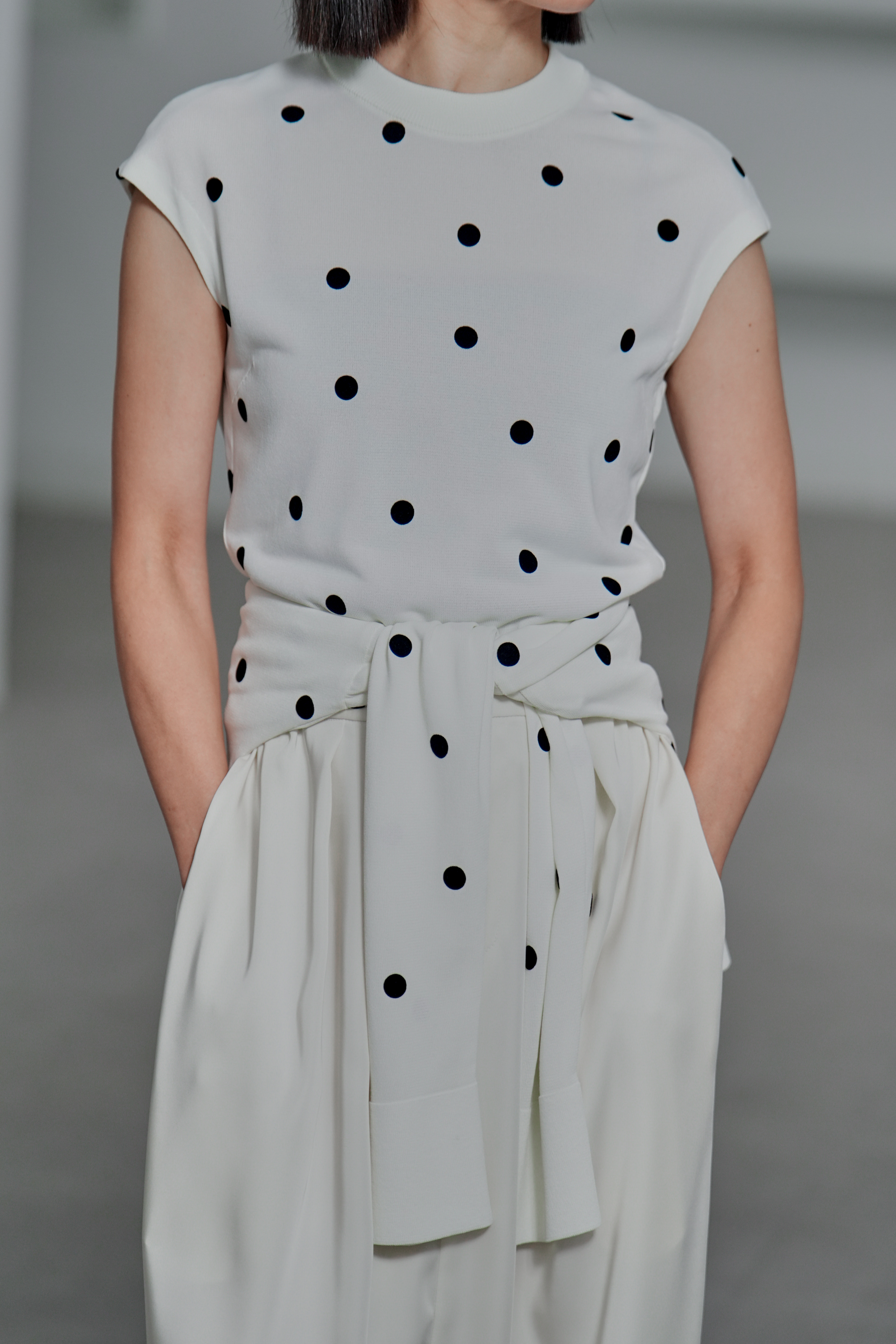 Inez Sheer Dot OffWhite/Black | SHE Tokyo online shop