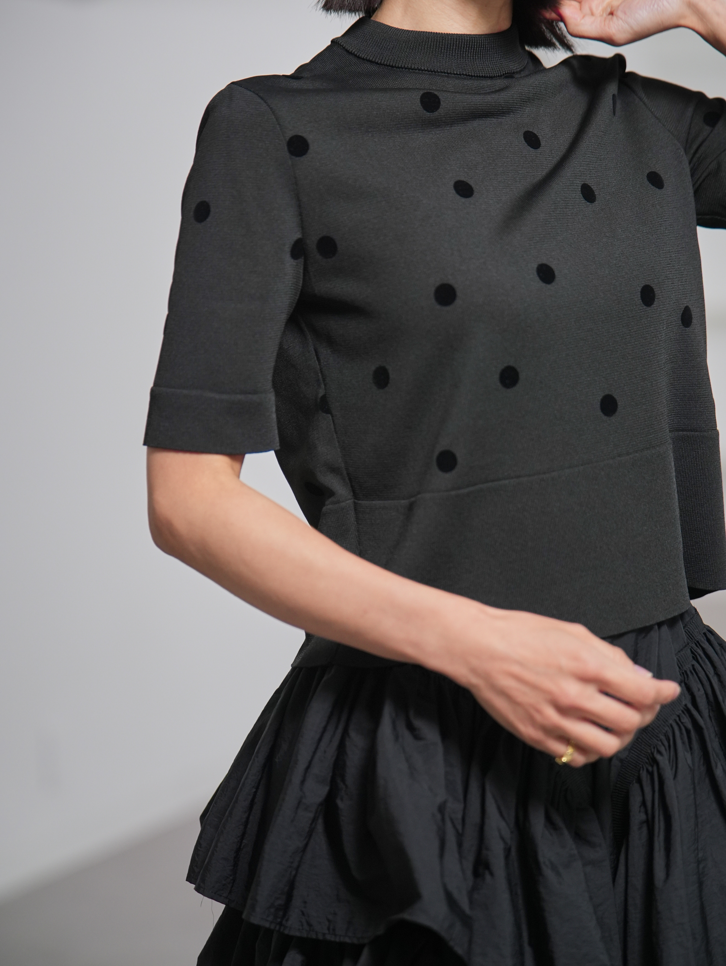 Darcy Sheer Dot Black/Blackの画像