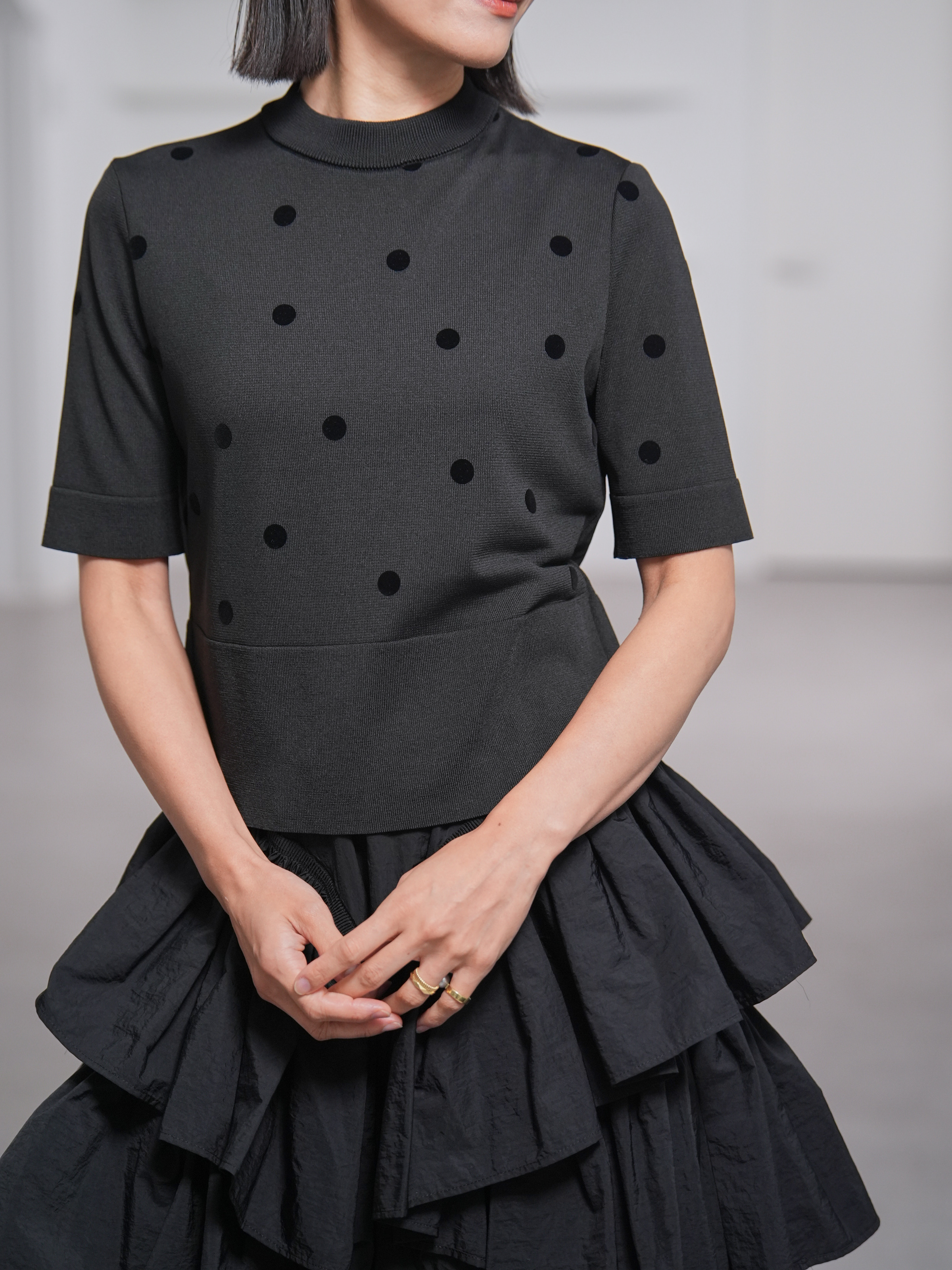 Darcy Sheer Dot Black/Blackの画像