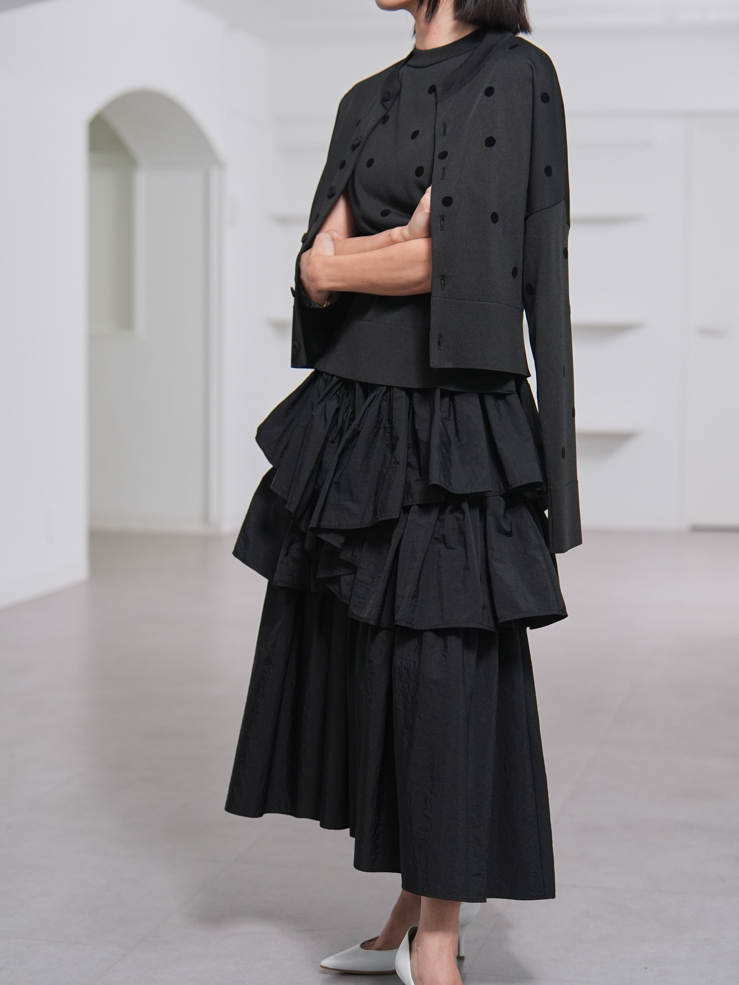 Darcy Sheer Dot Black/Blackの画像