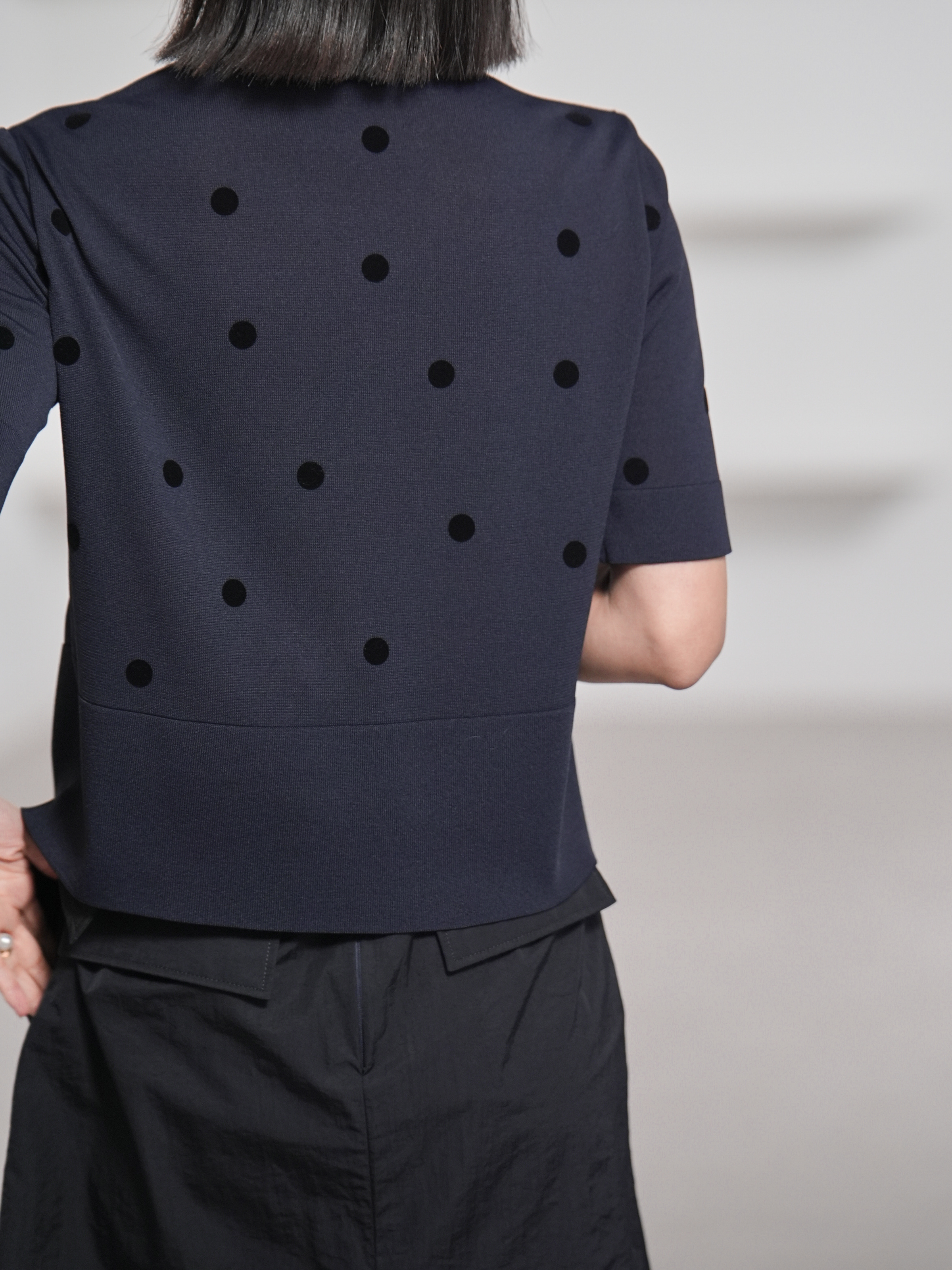 Darcy Sheer Dot Navy/Blackの画像