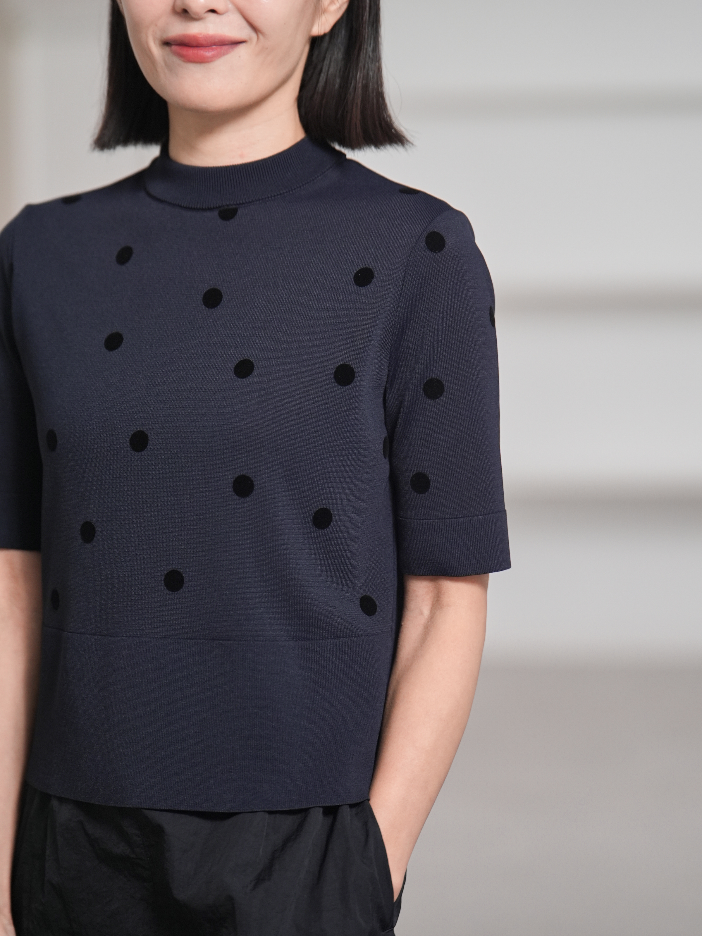 Darcy Sheer Dot Navy/Blackの画像