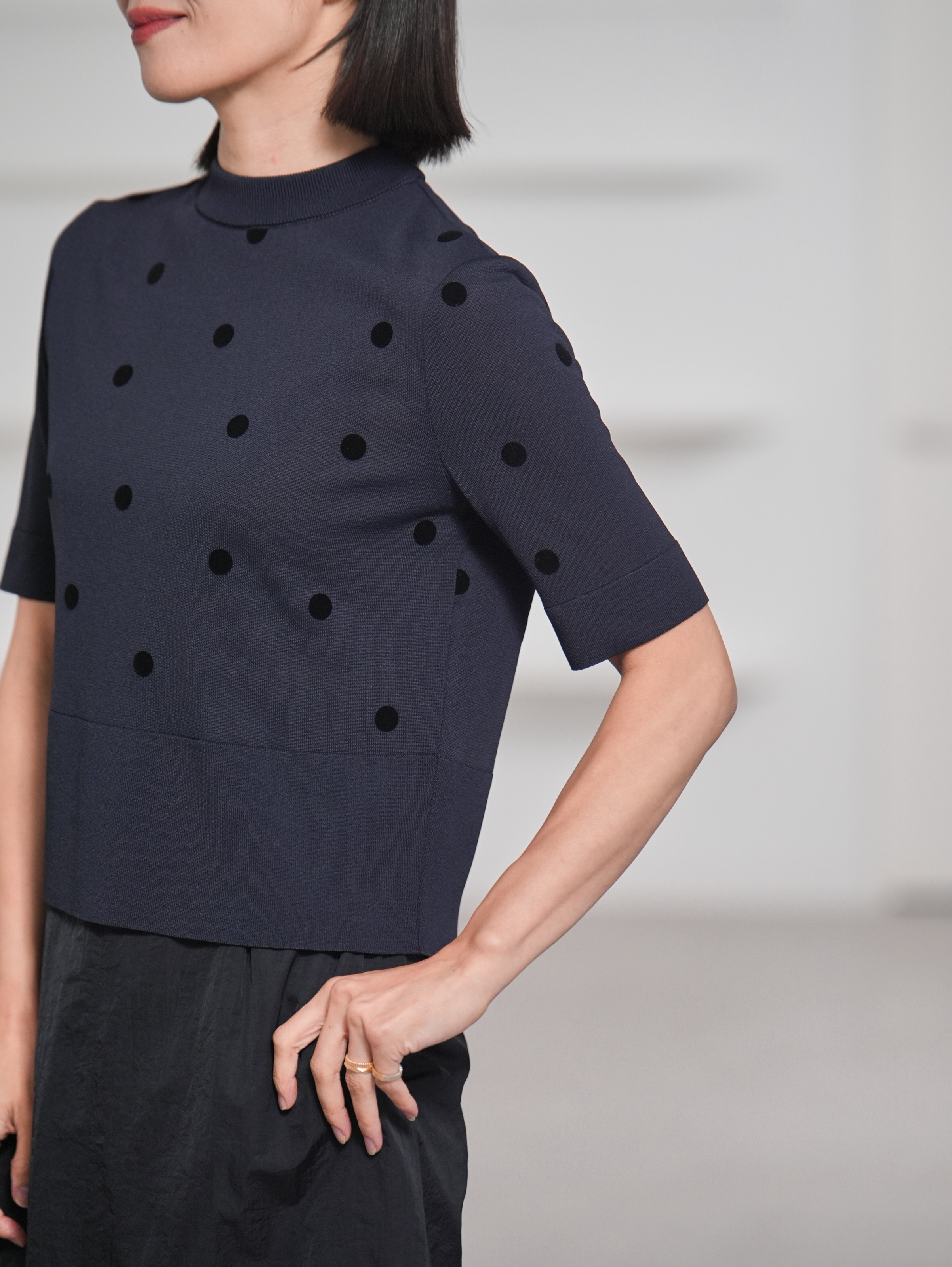 Darcy Sheer Dot Navy/Blackの画像