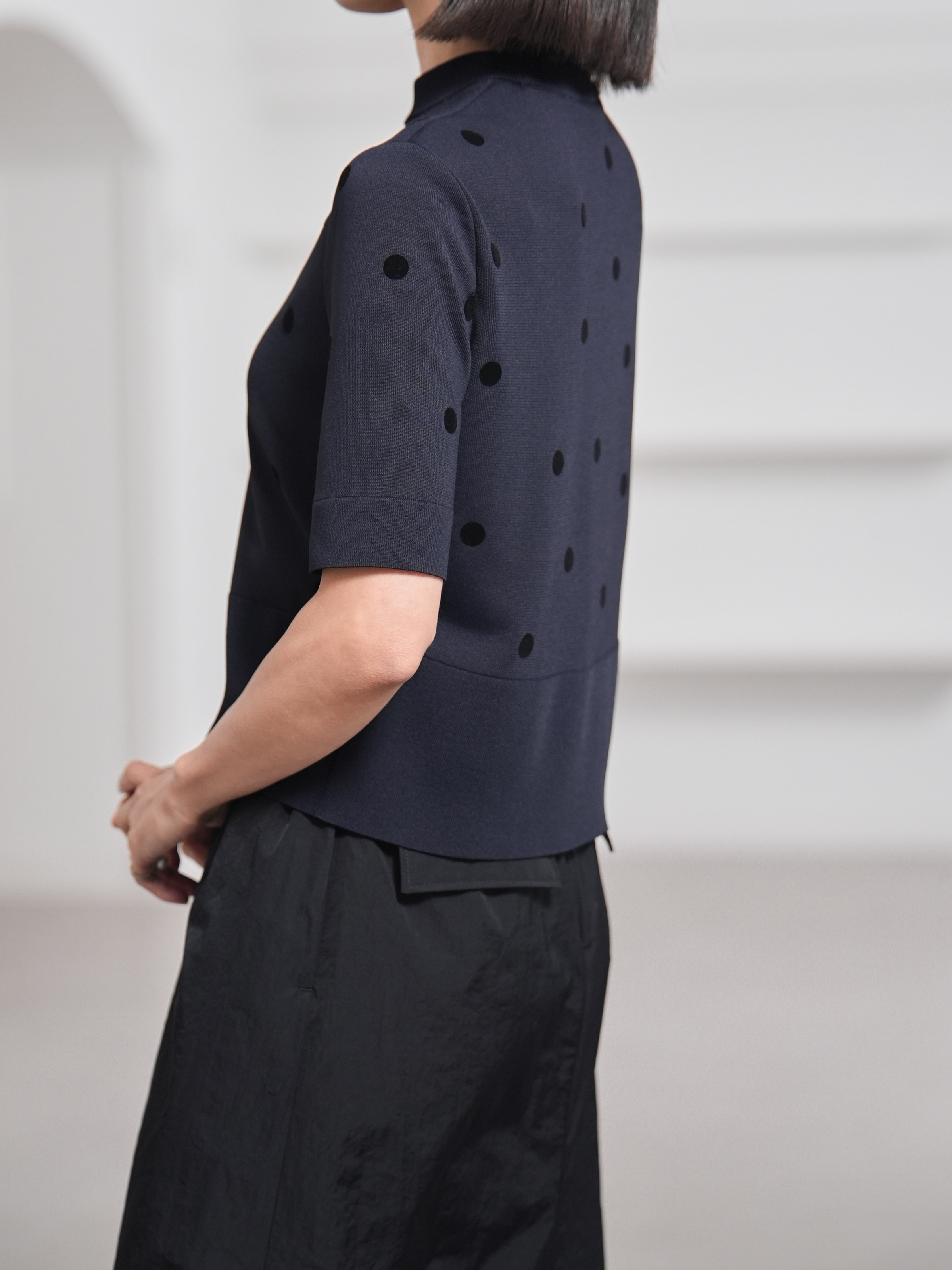 Darcy Sheer Dot Navy/Blackの画像