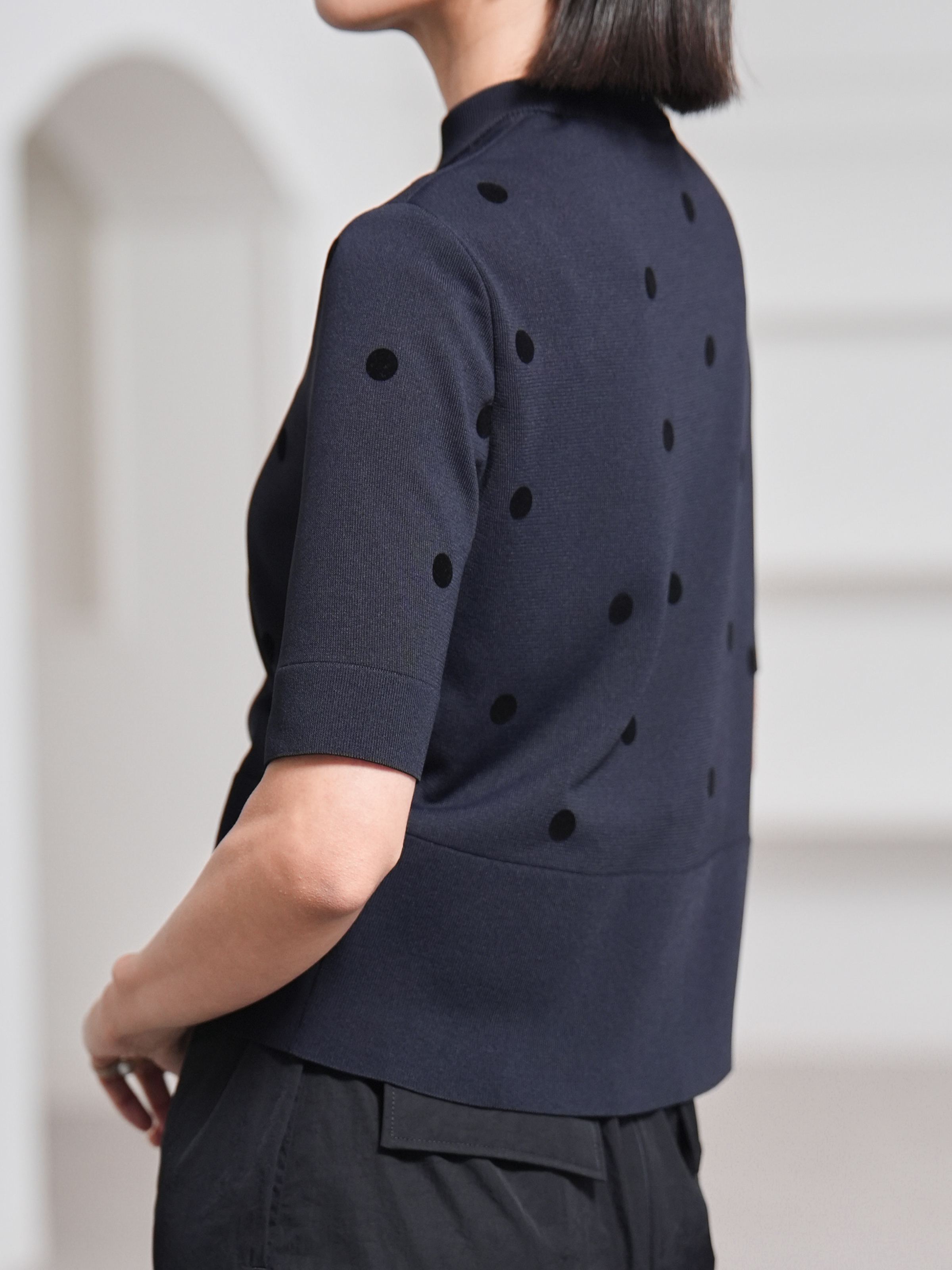Darcy Sheer Dot Navy/Blackの画像
