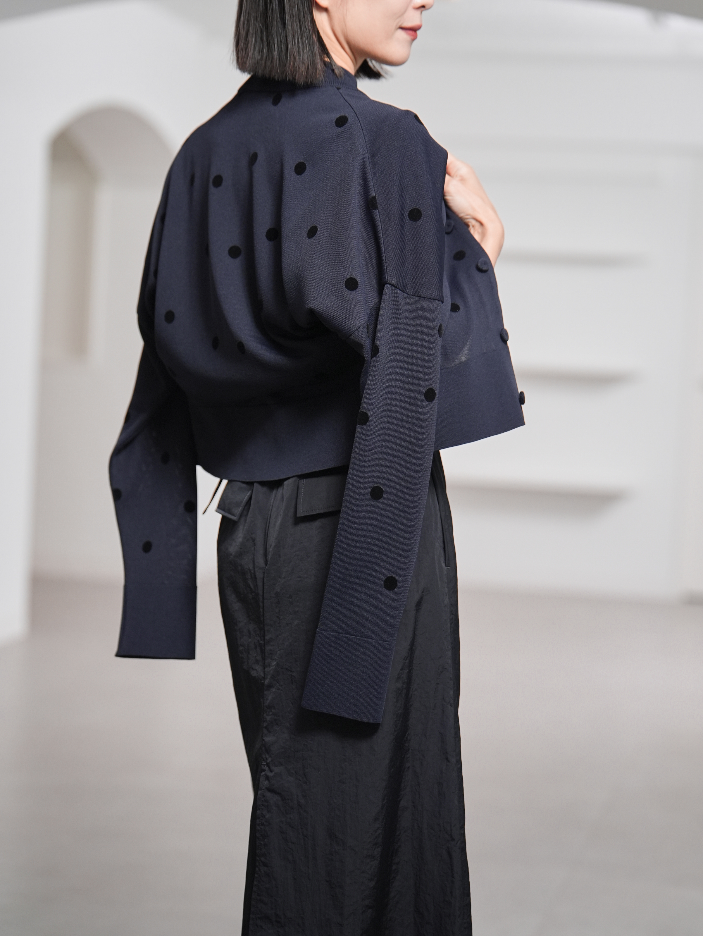 Darcy Sheer Dot Navy/Blackの画像