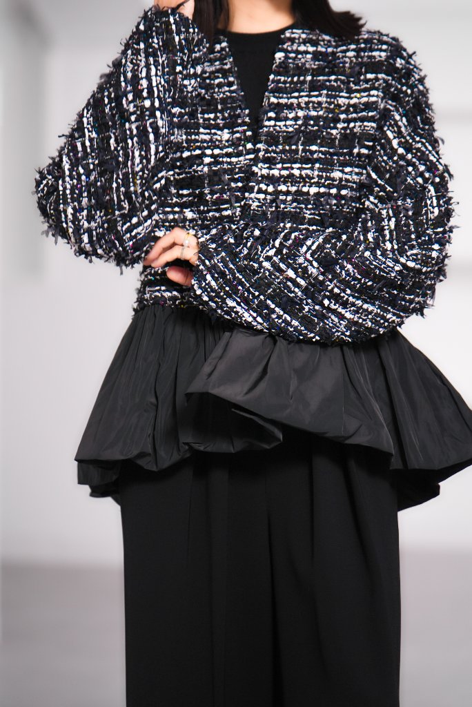 【10月上旬-10月中旬デリバリー予定】Lydia Jewel Sequin Tweedの画像