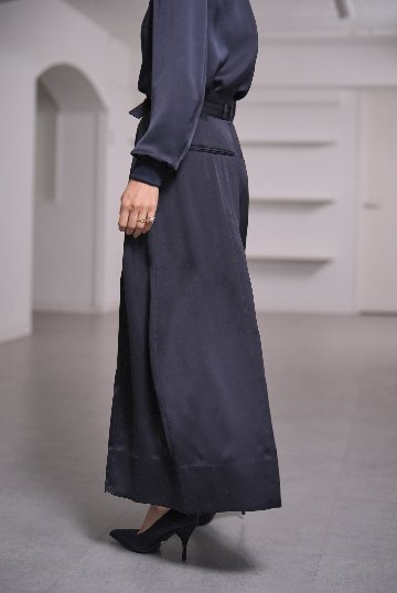 Fred Satin Navyの画像