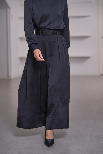 Fred Satin Navyの画像